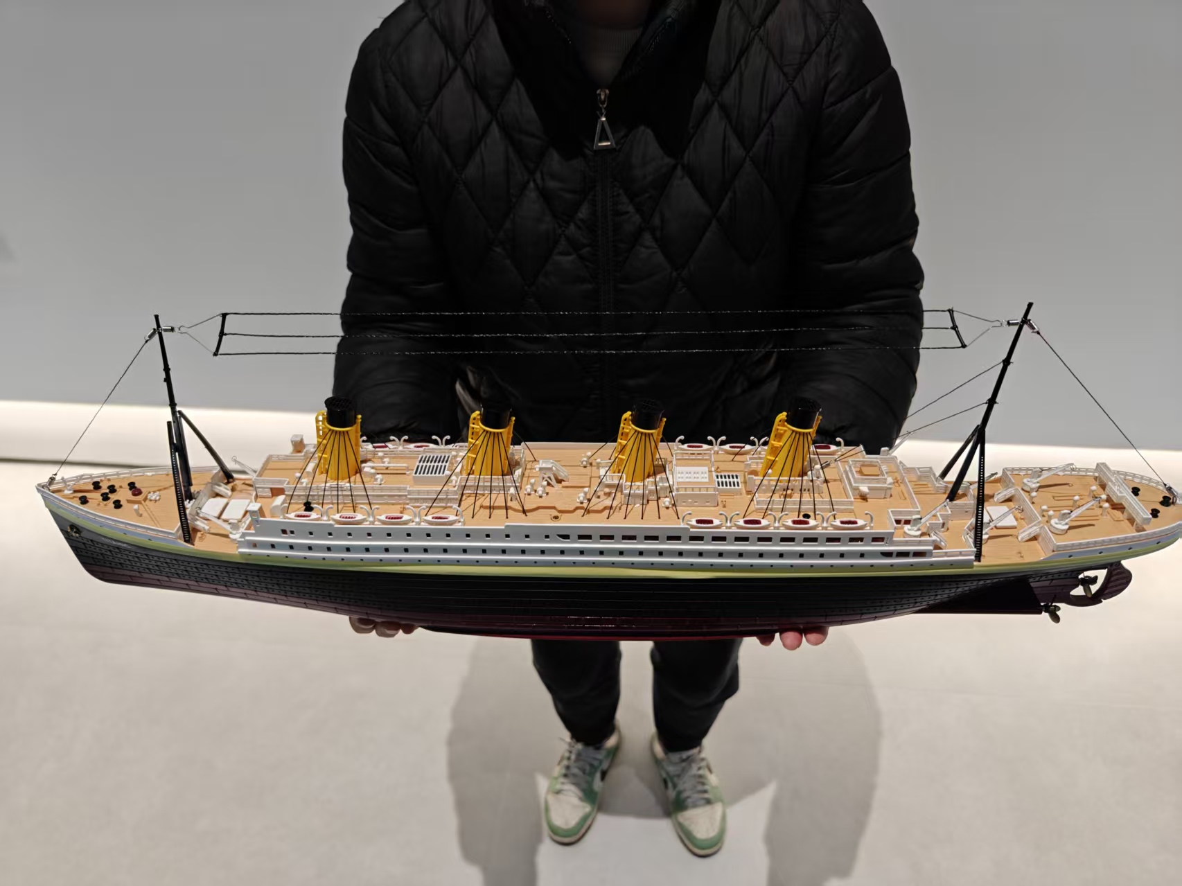 Titanic Cruise Model 3