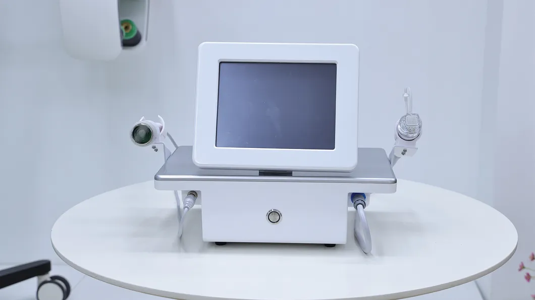 Real Shot of 2 in 1 Gold RF Microneedle Beauty Machine 1