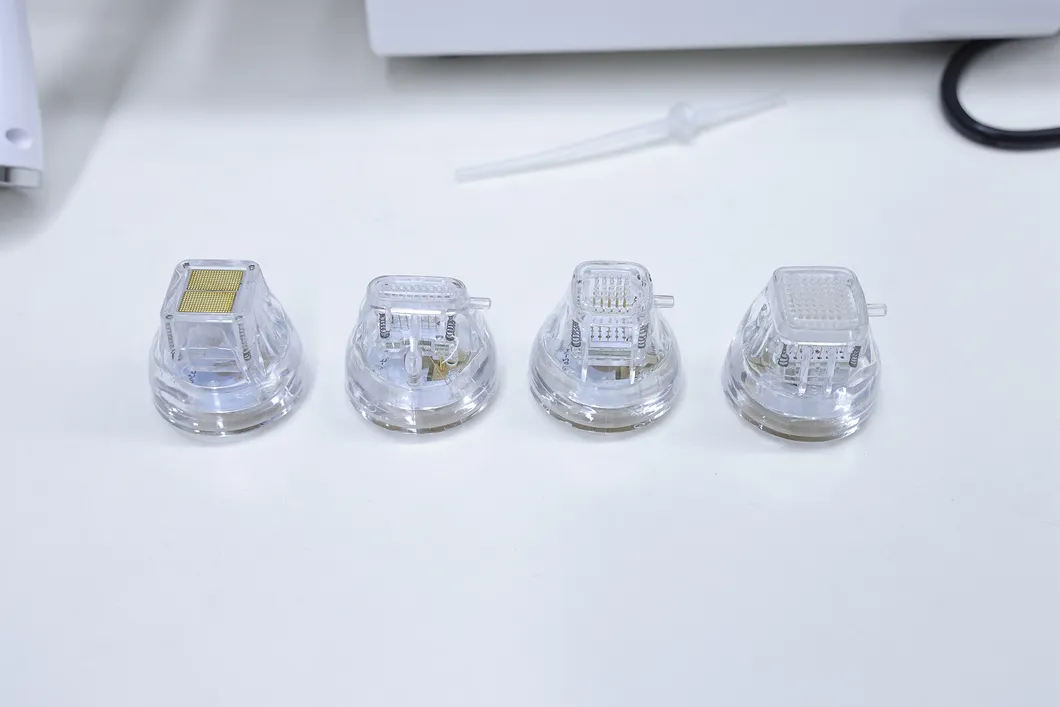 Real Shot of 2 in 1 Gold RF Microneedle Beauty Machine 4