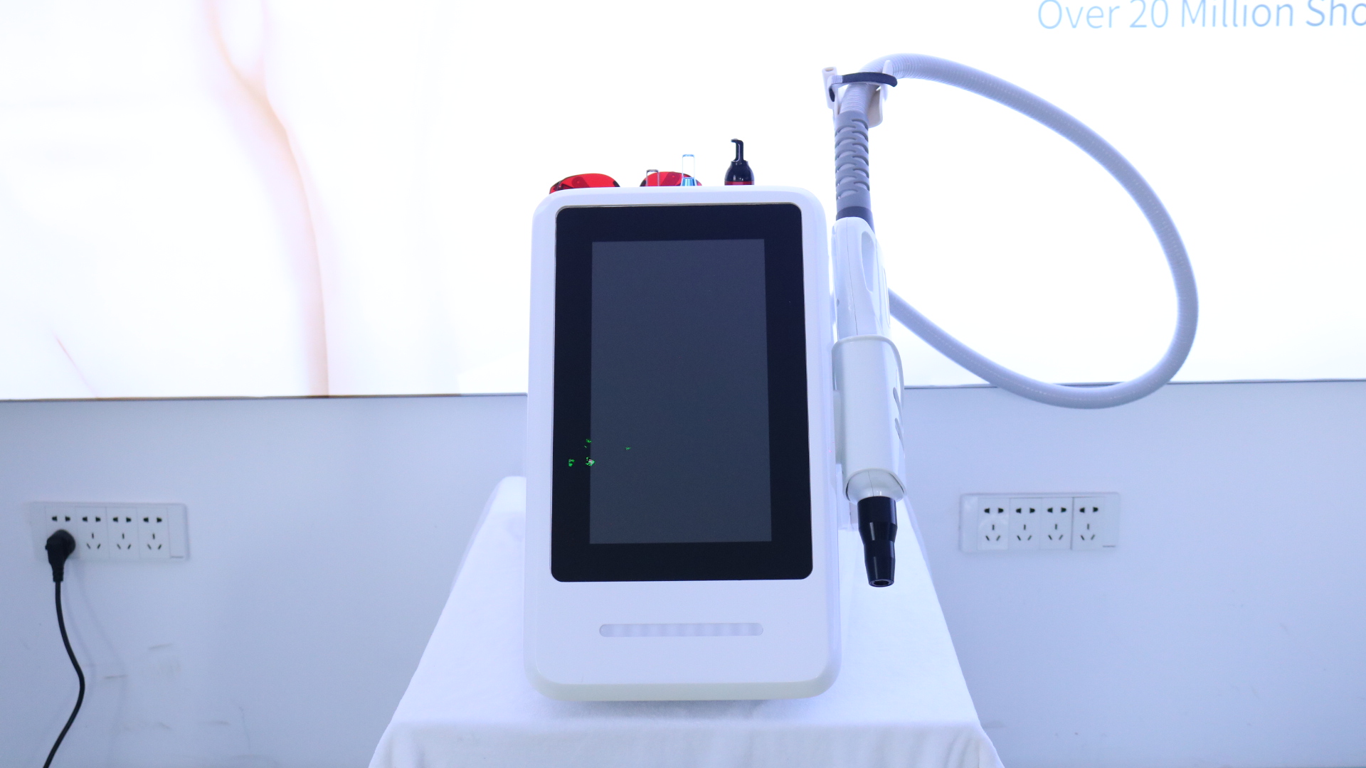 Eyebrow Pigment Removal Pico Laser Nd Yag Q Switched Pico Second Laser Acne Scar Removal