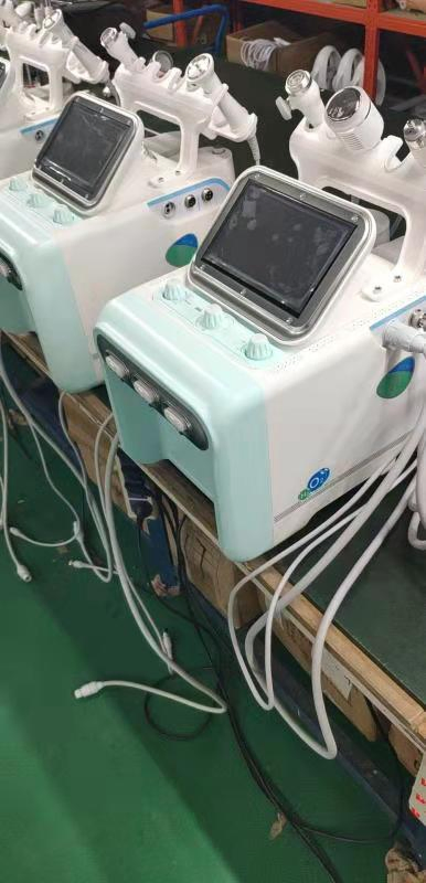 2020 Multifunctional Hydro Facial Water Peeling Microdermabrasion Beauty Machine