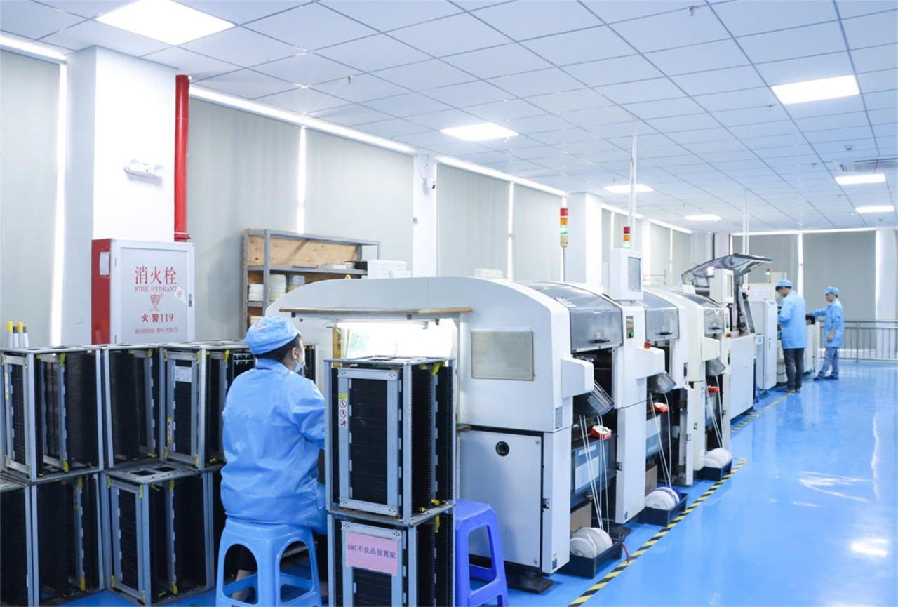 Haifyer quality-controlled power adapter manufacturing