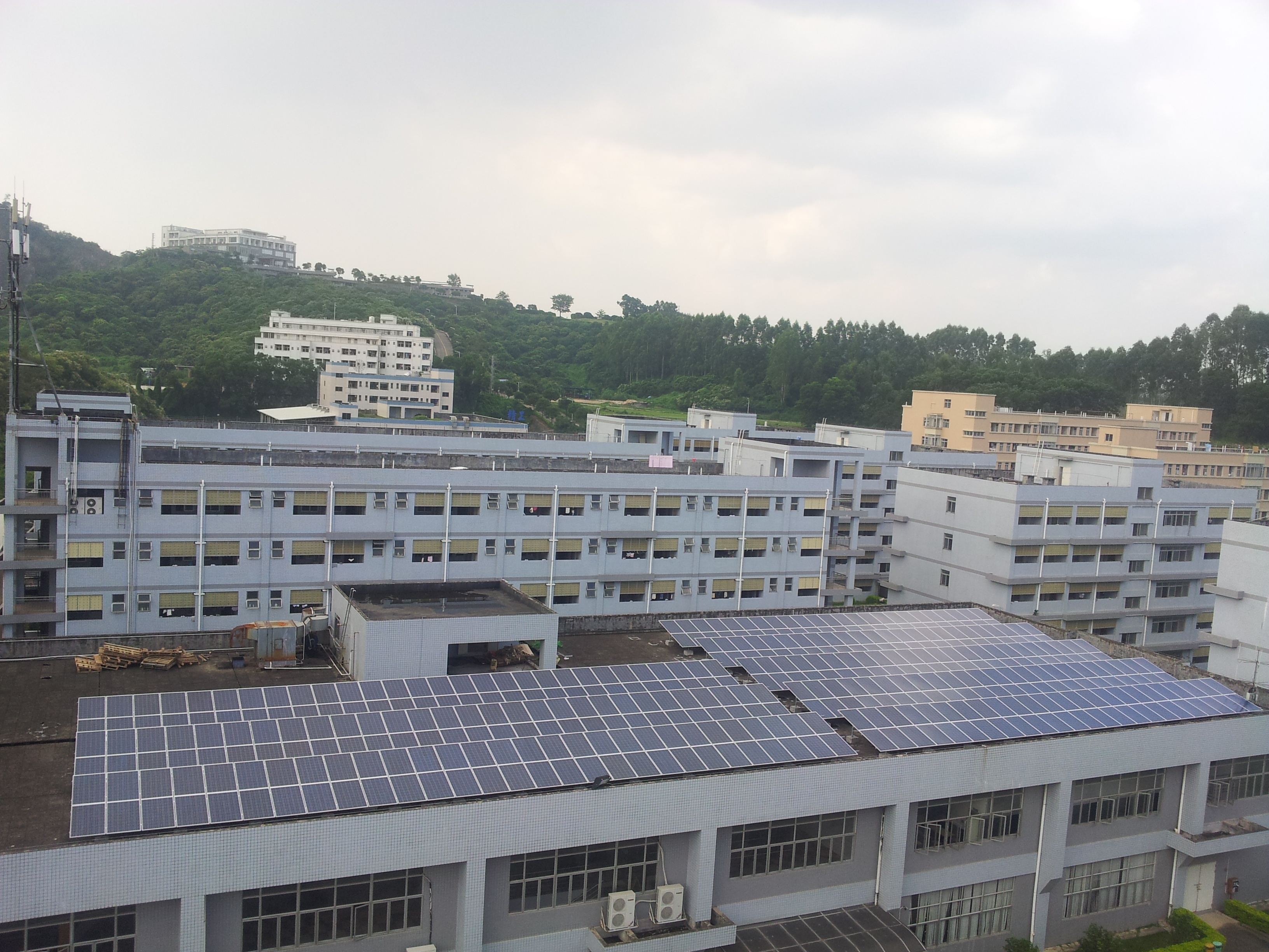 1-10kw Solar Roof Panel System Electric Photovoltaic Power 2kv Grid-Tied PERC &amp; Half Cell Technology High Efficiency Solar Panel