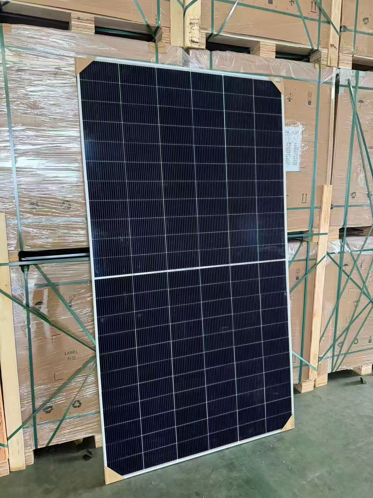 Solar Photovoltaic Panel Description 3