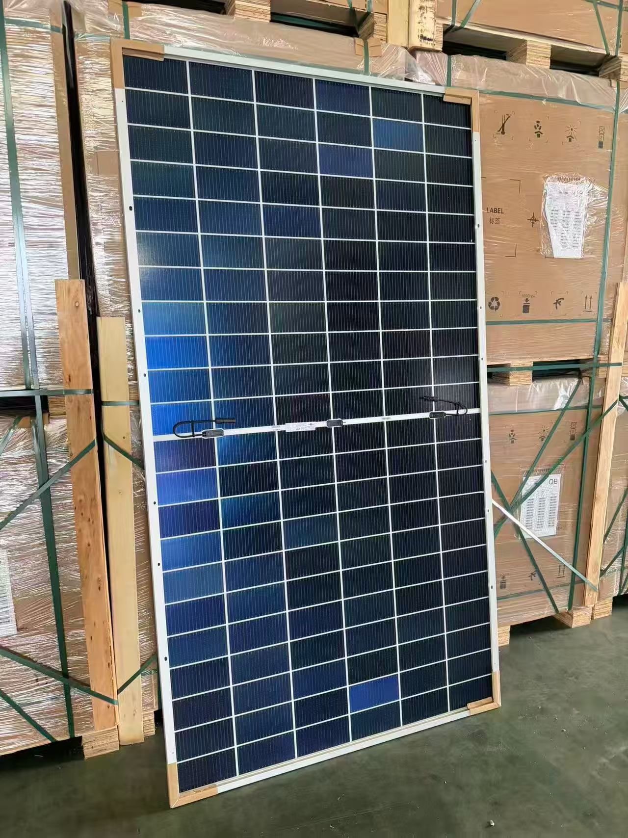 Solar Photovoltaic Panel Description 2