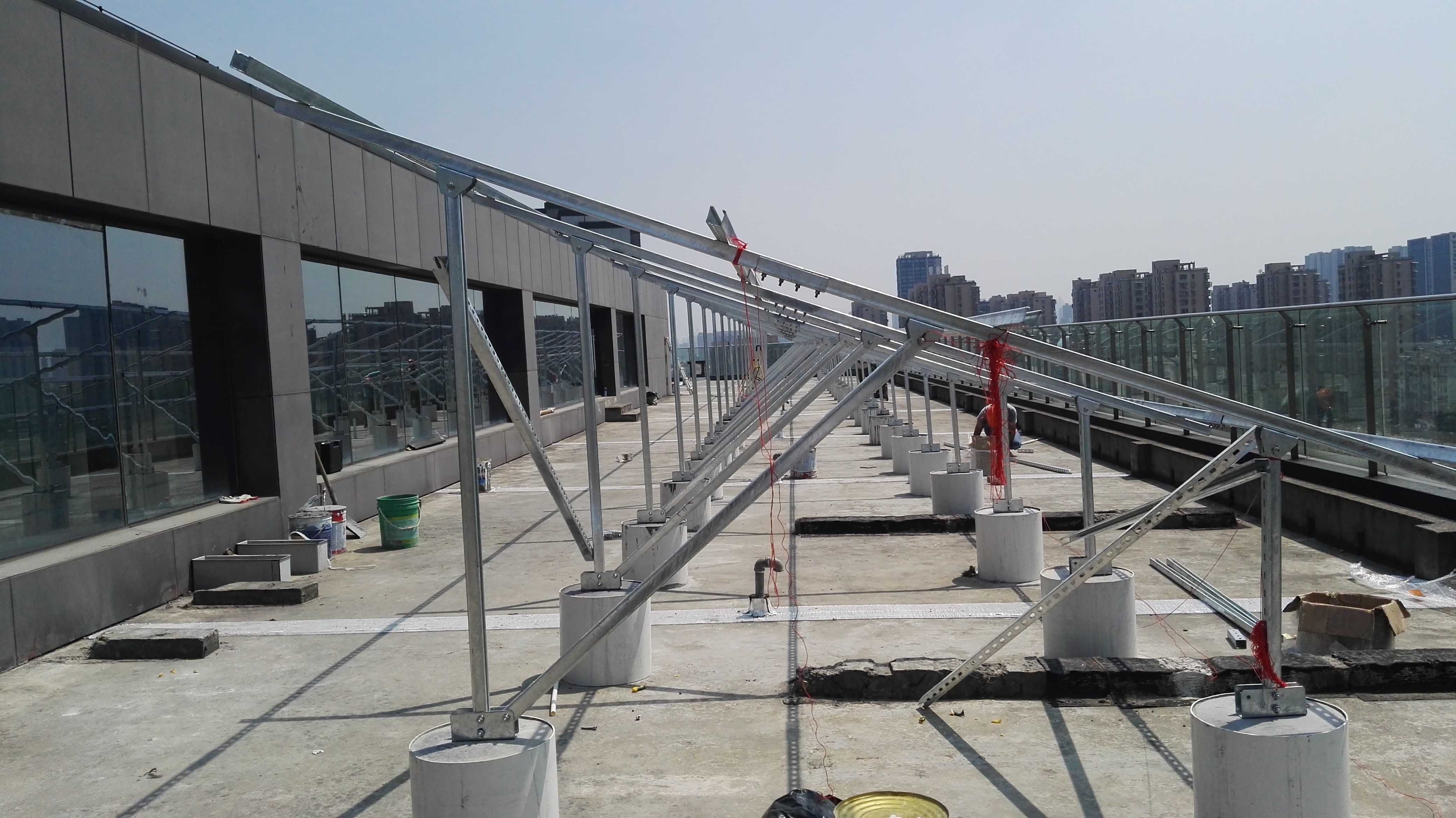 Monocrystalline Silicon MPPT Solar Panels for Park Homes &amp; Factory Off-Grid 5kW Home Use Solar Power System
