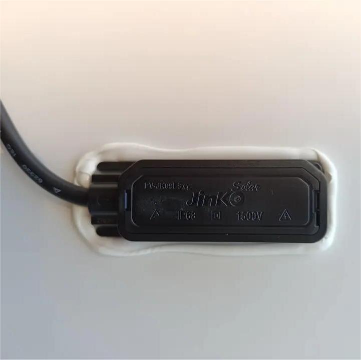 Jinko N Type Black Frame 565W 570W 575W 580 W Neo Solar Panels EU Stock for Home and Commercial Use