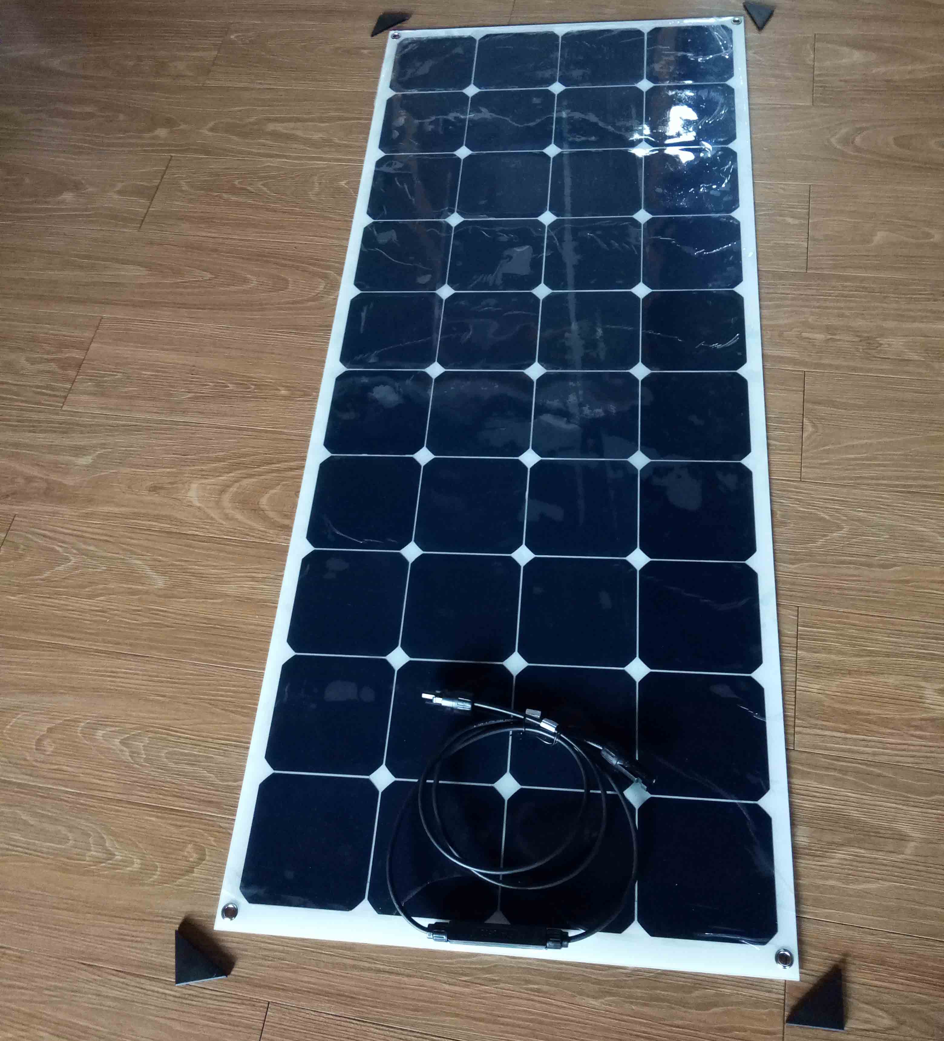 Light Weight Easy Carry 50w 100w 200w 450w 550w Sunpower or Monocrystalline Flexible Solar Panels for Car Boat RV Yacht Camping