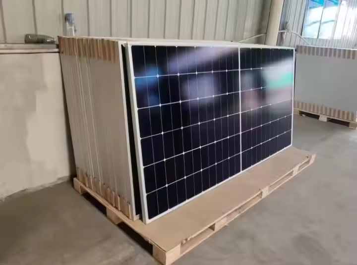 Trina Solar 715-740W Vertex N-type TOPCon Solar Panel for Utility-Scale Power Plants