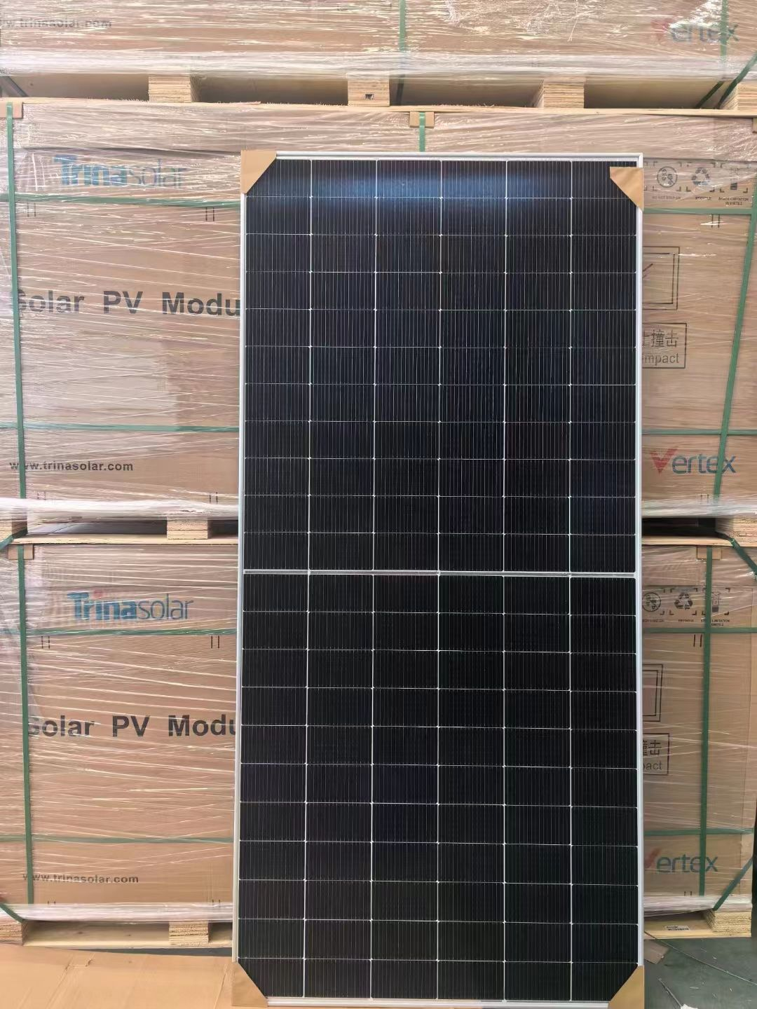 Trina Solar 715-740W Vertex N-type TOPCon Solar Panel for Utility-Scale Power Plants