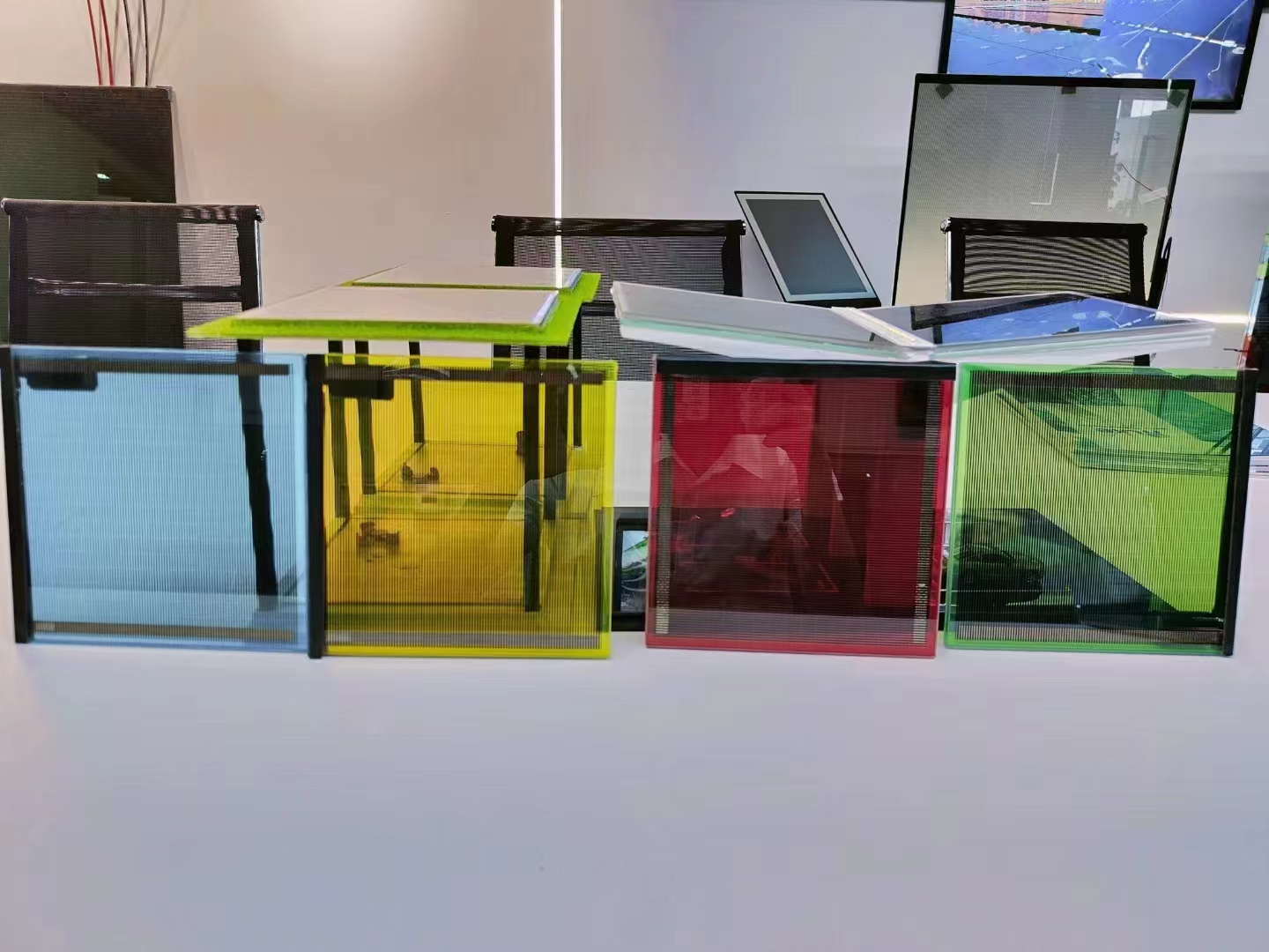 Different Colored CDTE Glass