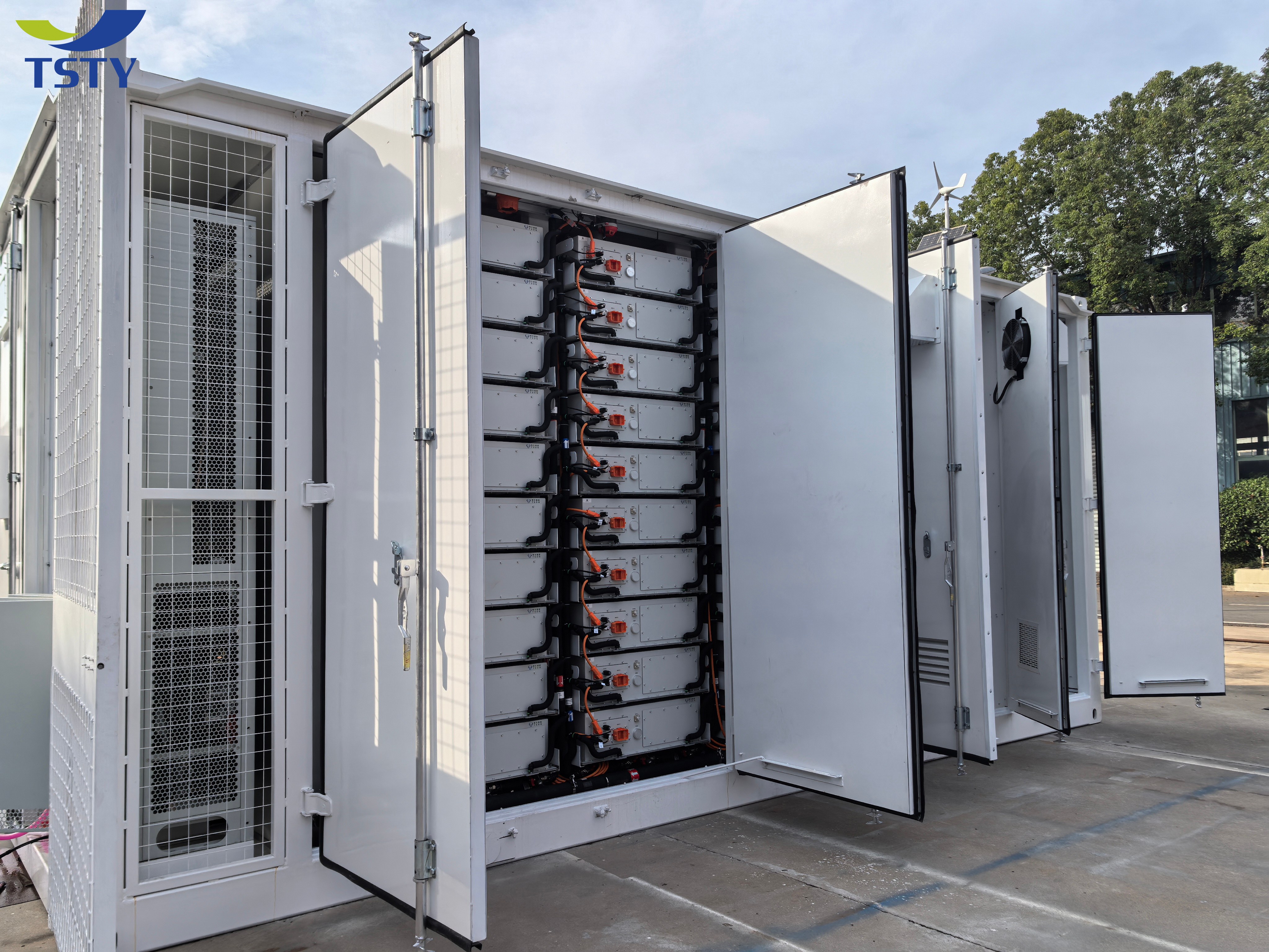 TSTY Energy Utility Scale Lithium Ion Battery Storage System 1000kWh Solar Power Container Liquid Cooling IP67 Protection