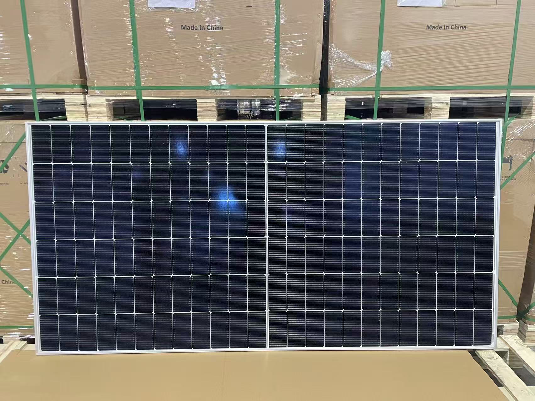 Jinko High Efficiency Solar Power Plant Jinko Solar Tiger Neo N-type 66HL5M-BDV 700W 705W 710W 715w Solar Panels for House