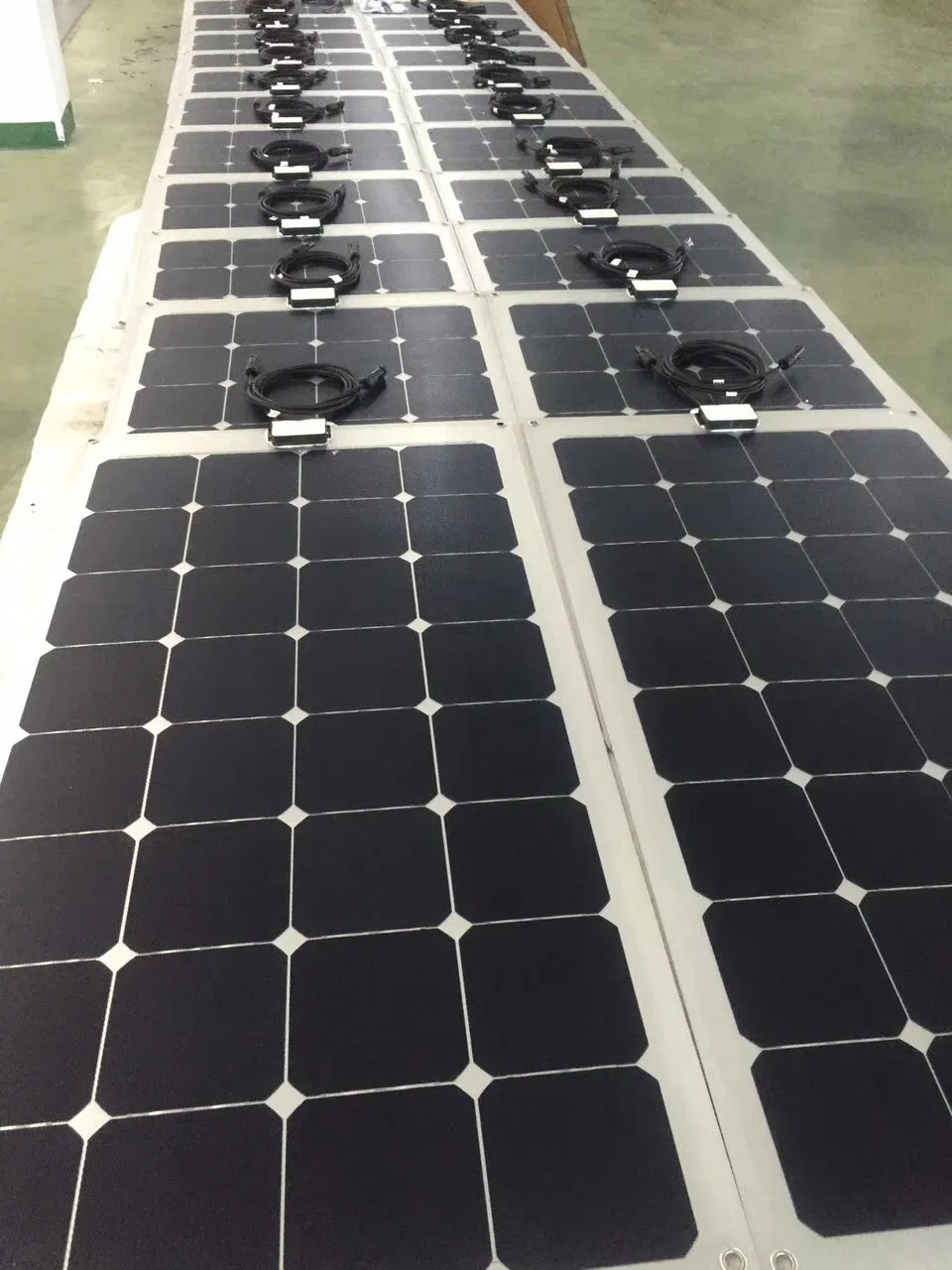 Ultra-Lightweight 100W Flexible Thin Film Solar Panel Shingle Cell Technology High Efficiency Monocrystalline PV Module for off-Grid RV Caravan Boat