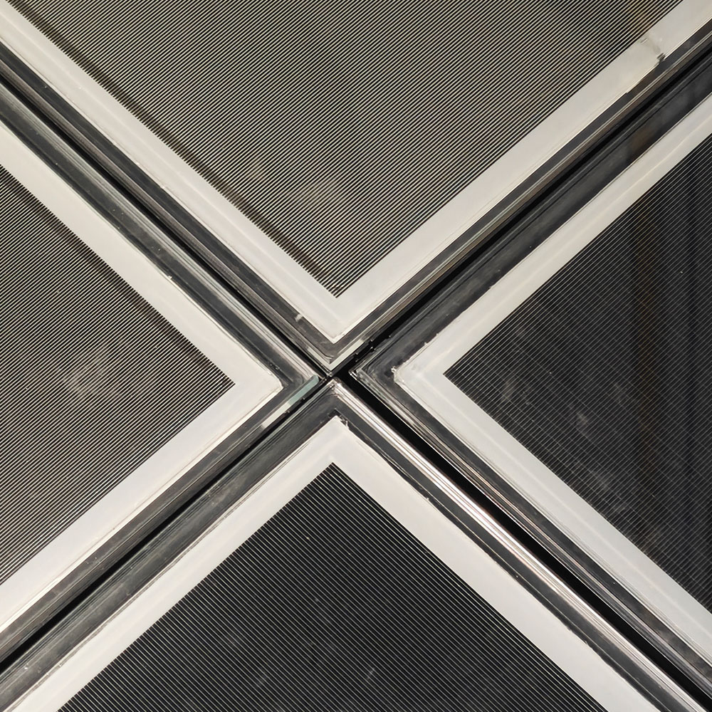 Solar Glass Product Display 3