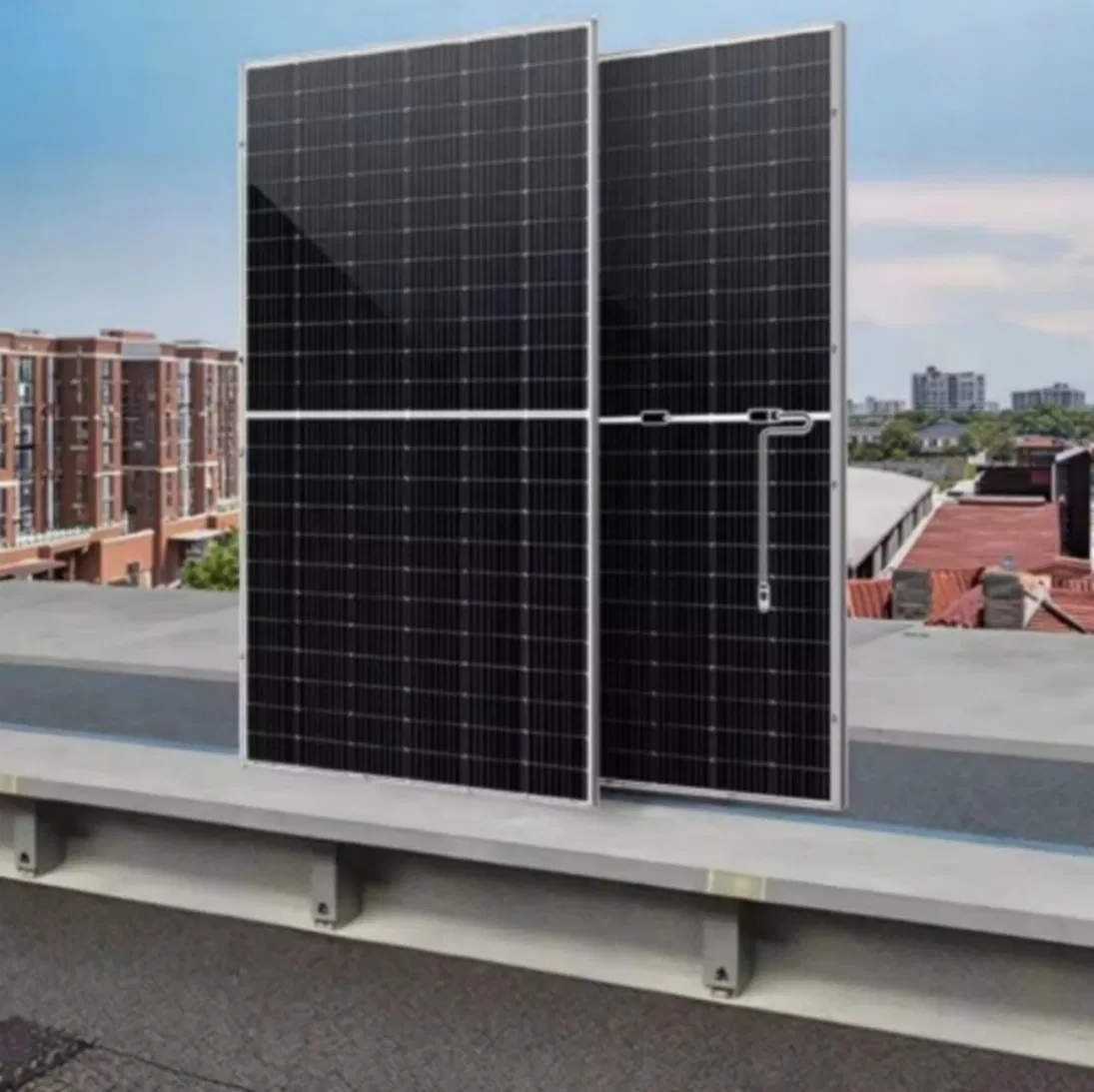 Factory Wholesale BIPV Hbc Polycrystalline Silicon Solar Panels 300W/330W/350W for Solar Power Generation Systems