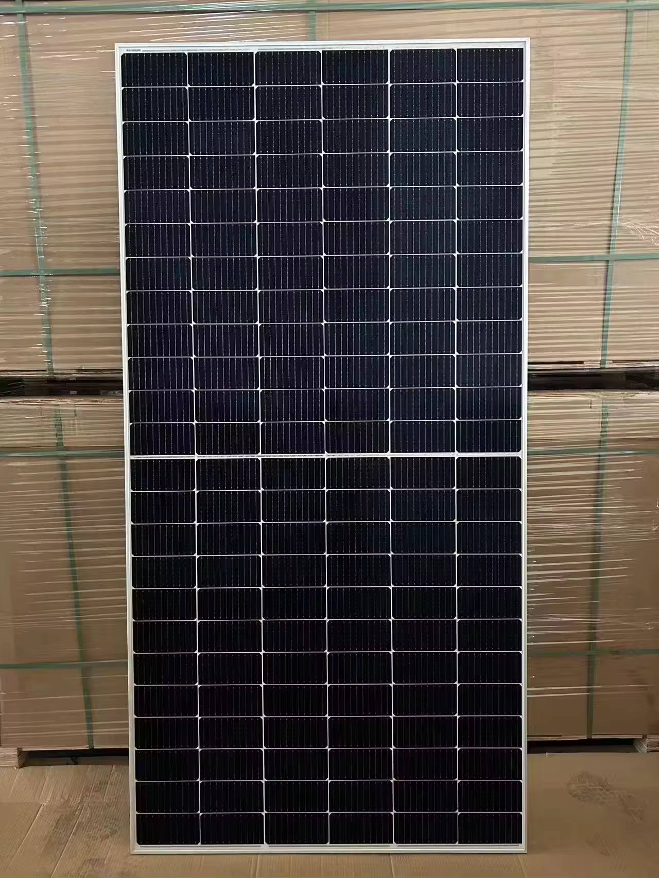 550W High-Efficiency Fixed Solar Panels Reliable Long-Lasting Power Solution for Commercial &amp; Utility-Scale Energy Projects