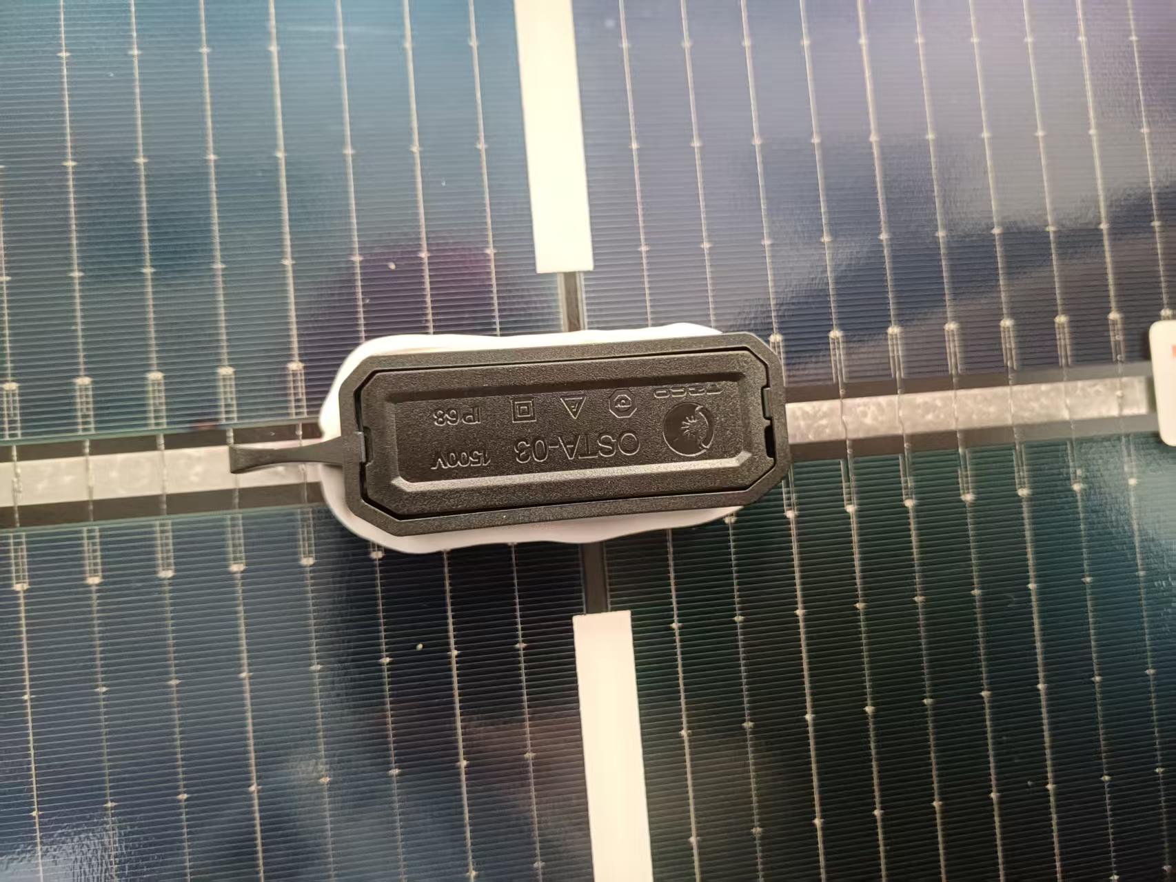 JINSUN 23.02% Panel Efficiency 580-595W 144-Cells Half Cell N-Type HJT Monocrystalline Silicon Anodized Aluminum Solar