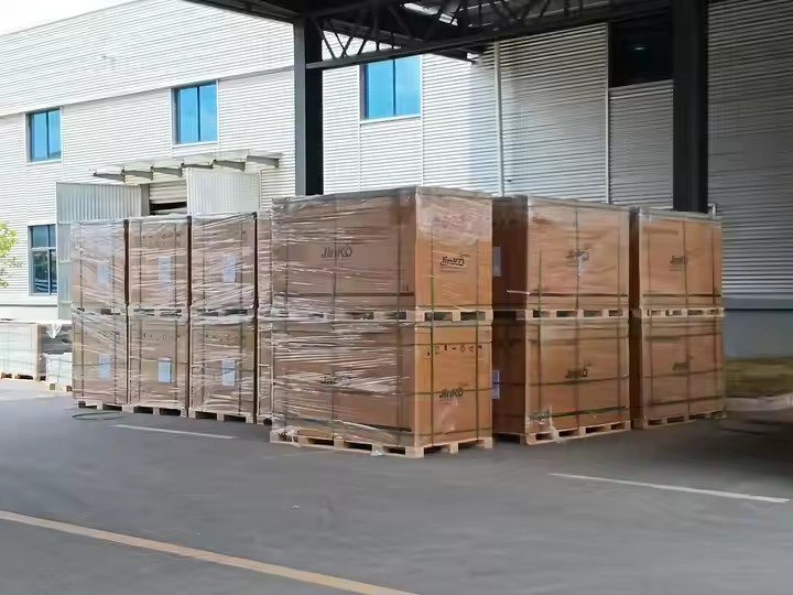 Jinko Tiger Neo N Type JKM585N-72HL4-BDV Bifacial 570W 575W 580W 585W Bifacial Solar Panel New Arrival in China