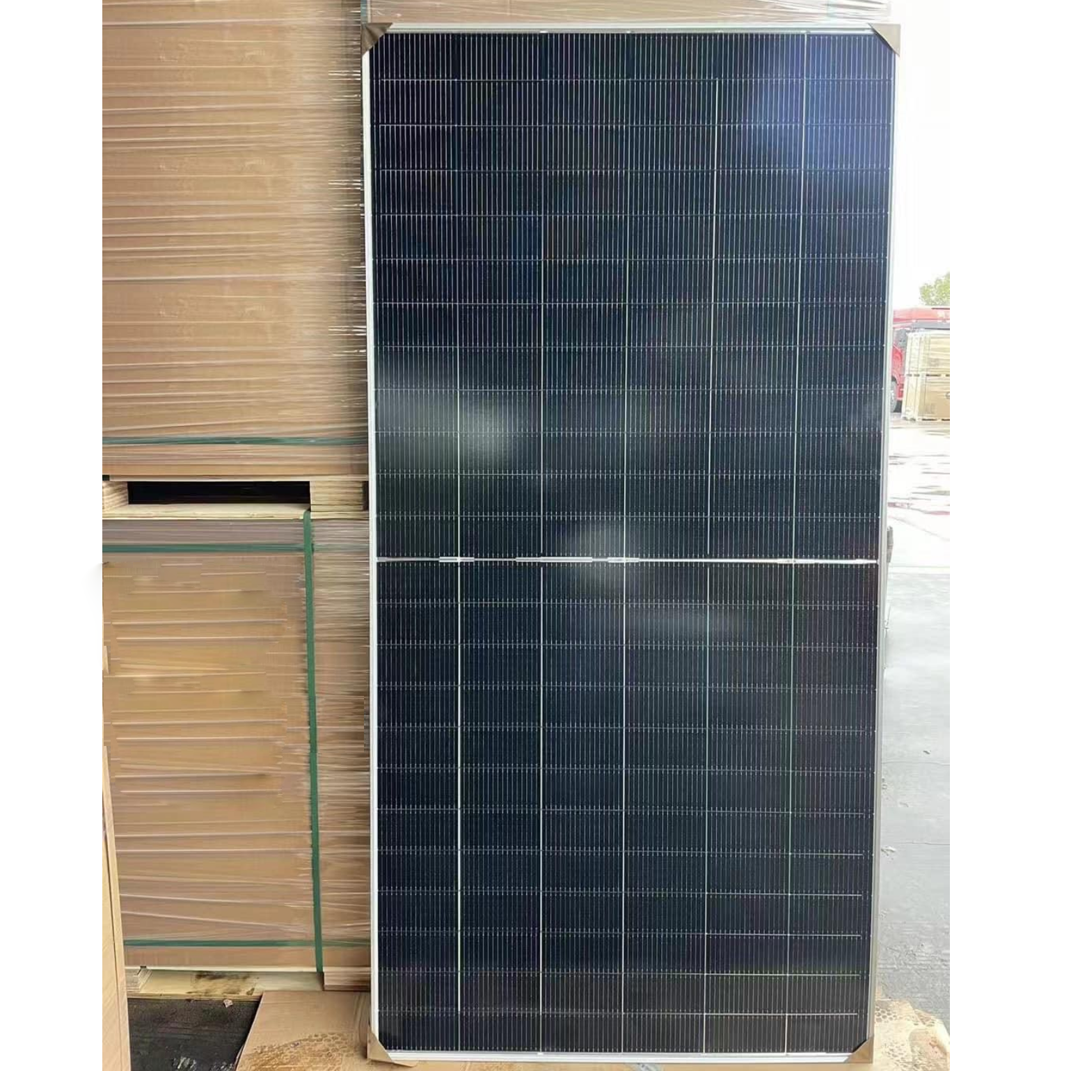 High-Quality Topcon N-Type Bifacial Monocrystalline Solar Panel 570W-585W 22.65% Efficient