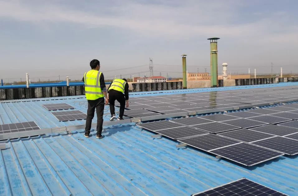Monocrystalline Silicon Wholesale Solar Panels Cost on Grid Panel System OEM
