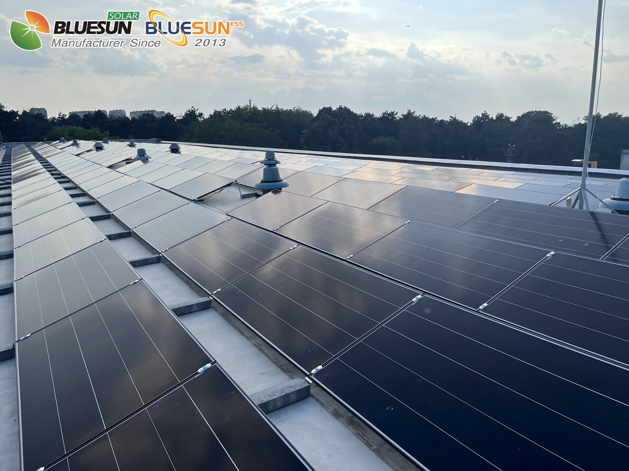 Bluesun 720w Solar Panel 720W N-TYPE Home Use Solar Panel In Stock