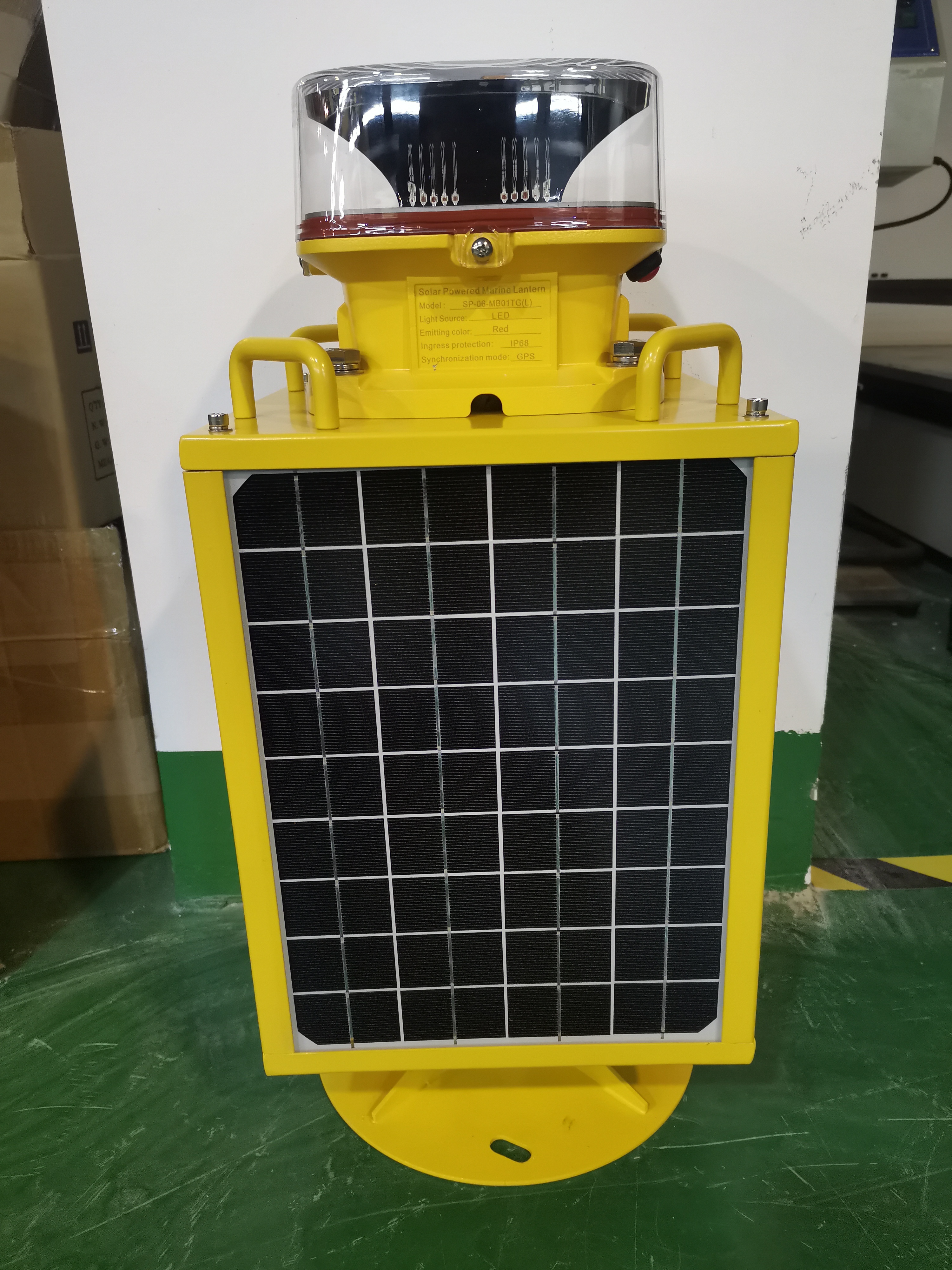 Medium Intensity Type B Solar Marine Navigation Light For Boat Buoy Lighthouse
