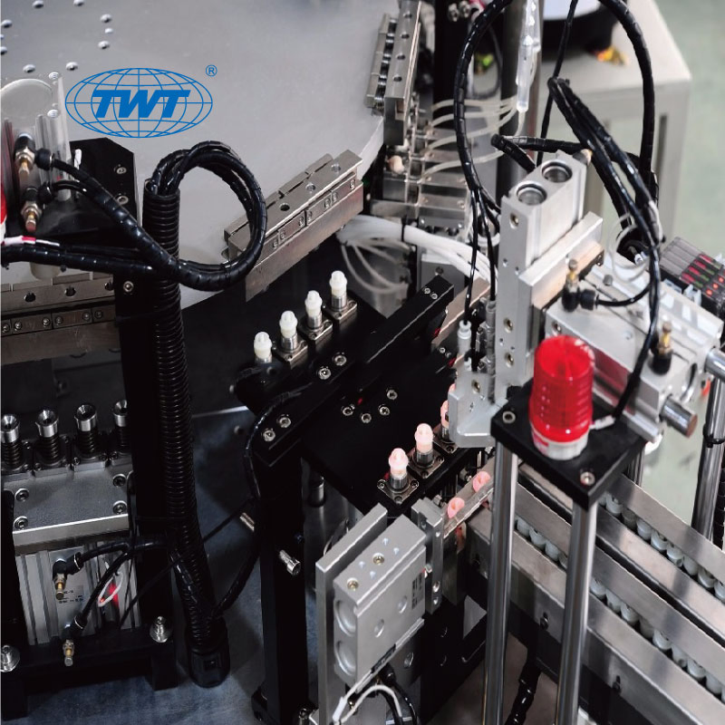 Disposable Infusion Set Automatic Assembly Machine/Flow Regulator of Infusion Set