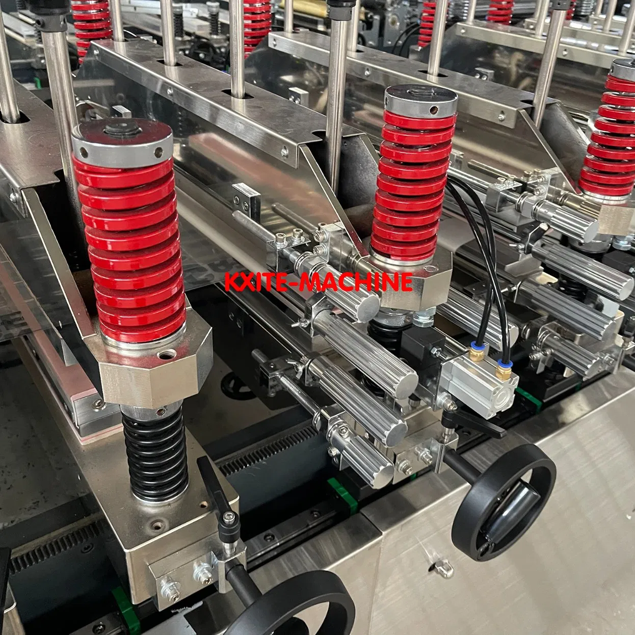 Medical Heat Sealing Sterilization Pouch for Packaging Medical Products Mask Surgical Gown Package Pouch Making Machine