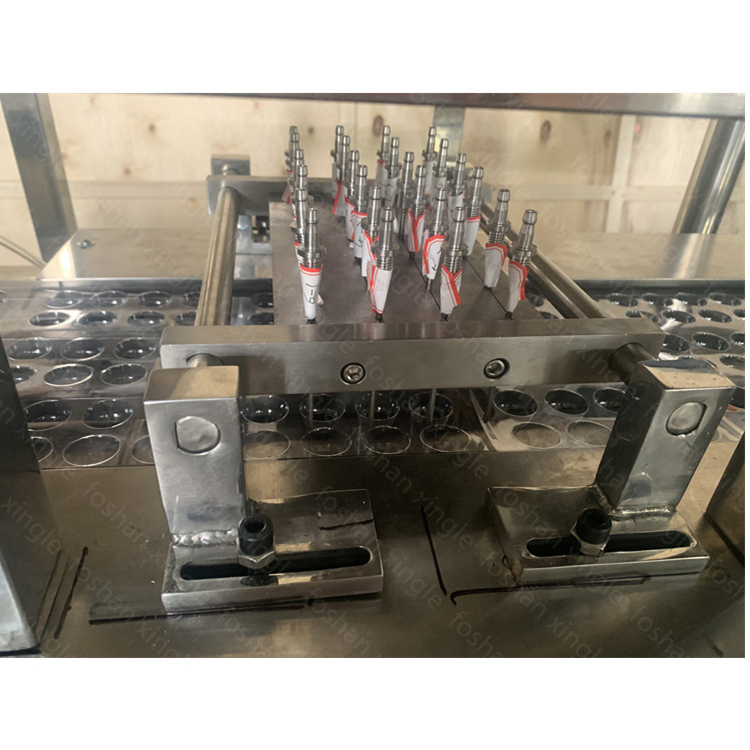 Pharmaceutical Machinery Blister Packing Machine White Medical Absorbent Alcohol Cotton Ball Packing Machine