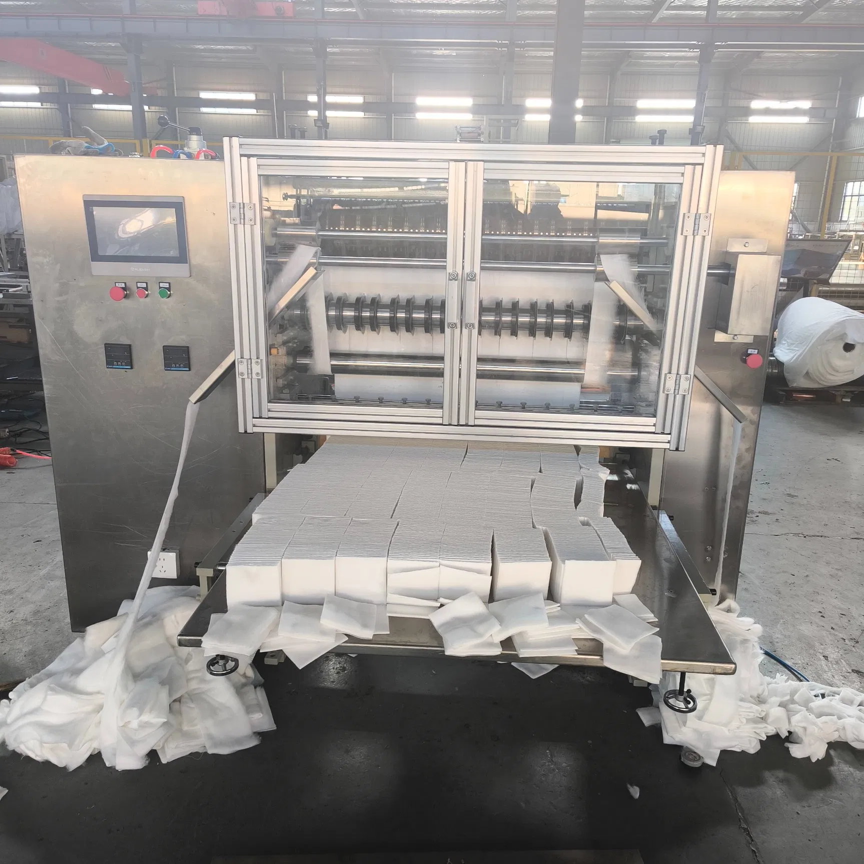 Disposable Cotton Non-Woven Fabric Gauze Sponge Pad Medical Absorbent Sponge Cotton Pads Cutting Making Machine