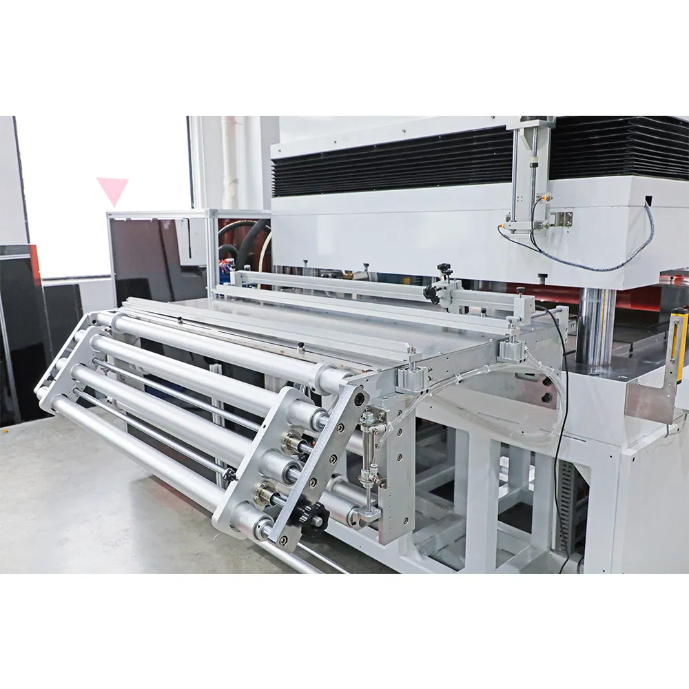 Easy Tear Medical Tape / Non-Woven Fabric Die Cutting Machine