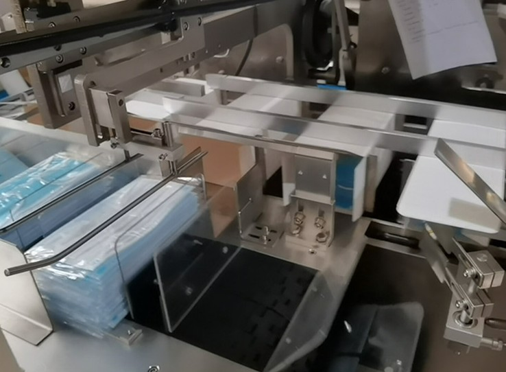 Multi-Functional Disposable Medical Surgical Mask Box Packing Machine