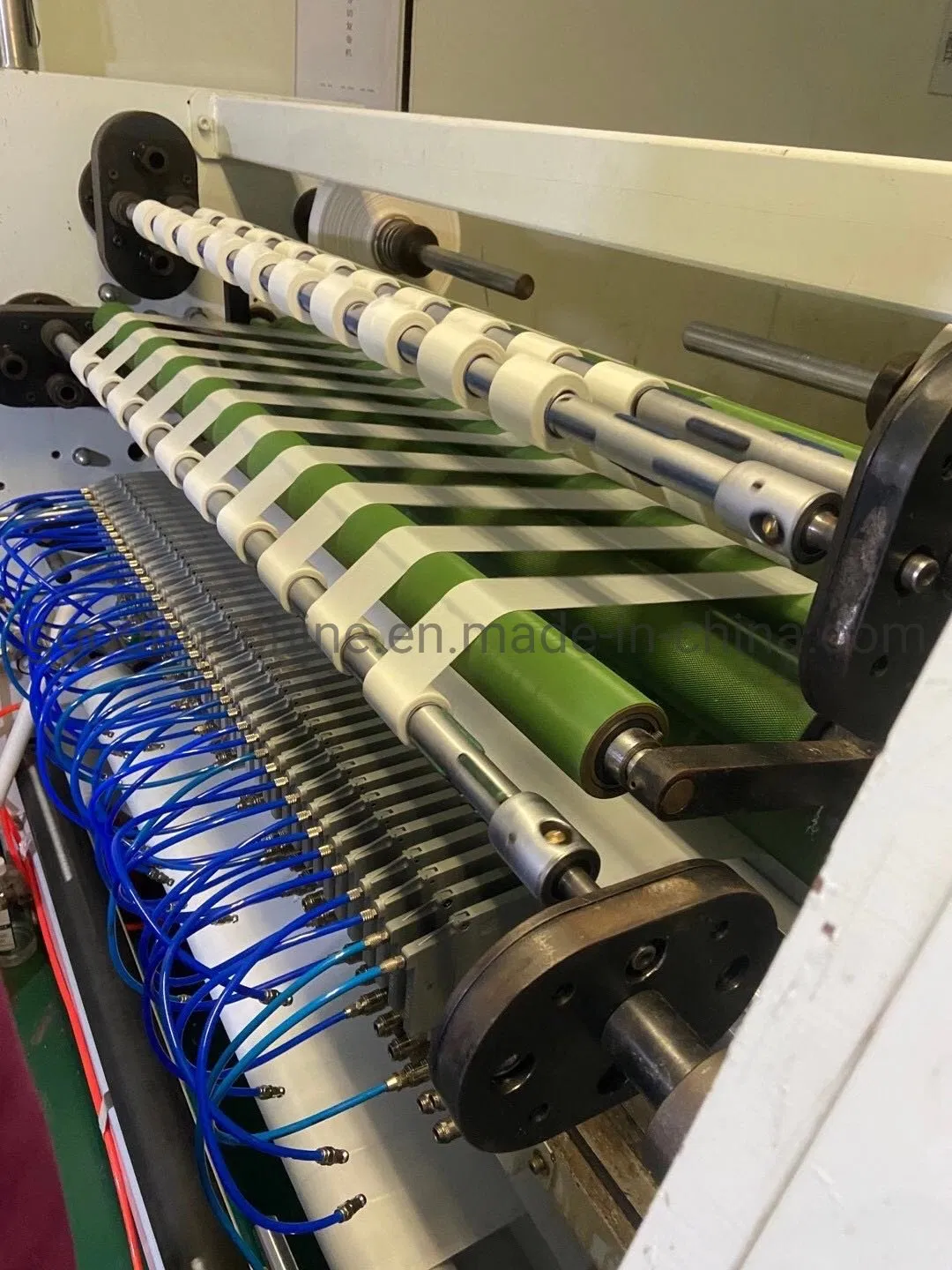 Surgical Plaster Tape Making Machine Wound Dressing Adhesive Roll Slitting Machinery