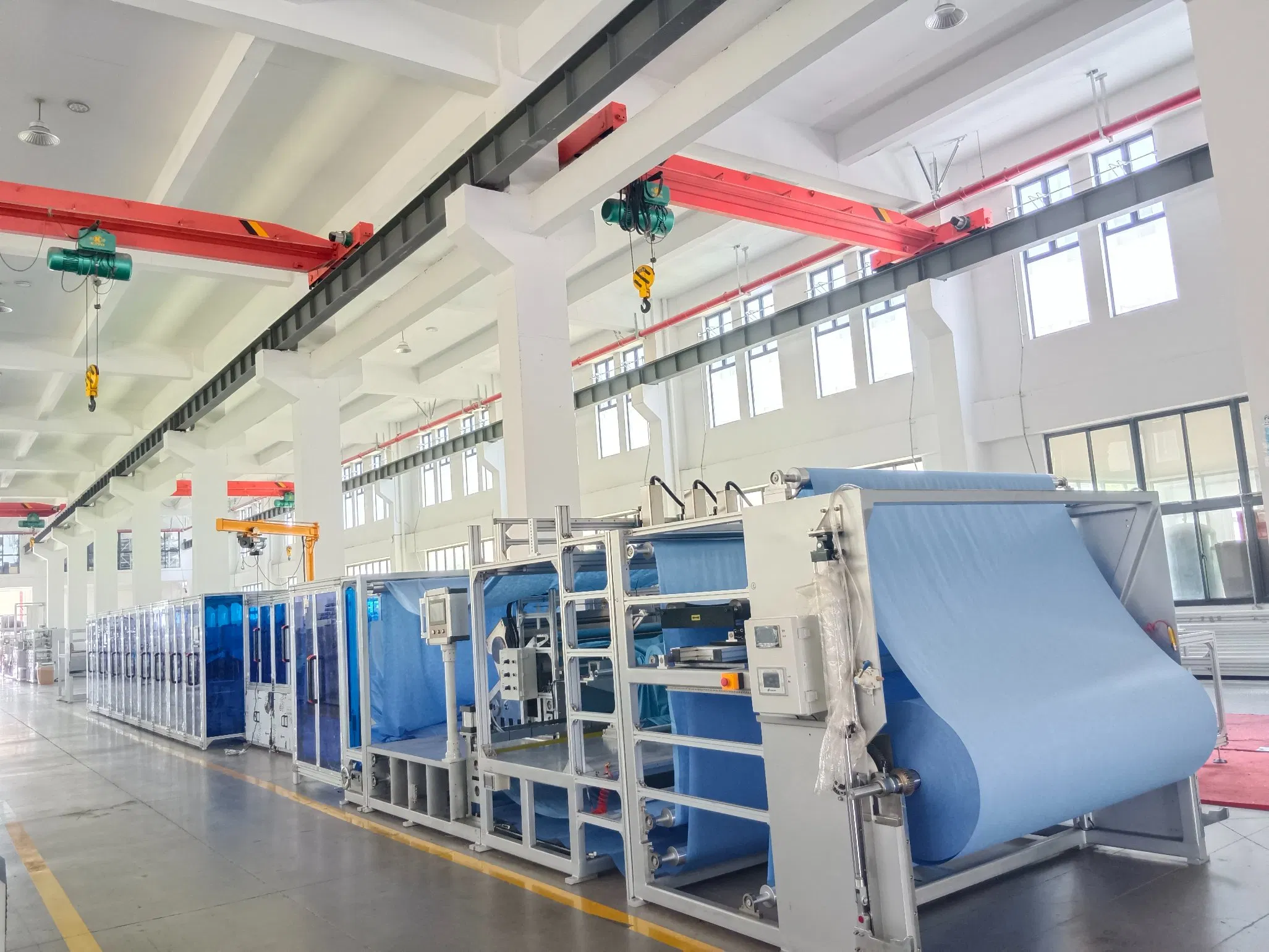 Medical Nonwoven Adhesive Tape Drape Making and Folding Machine with Superior Adhesion and Durability