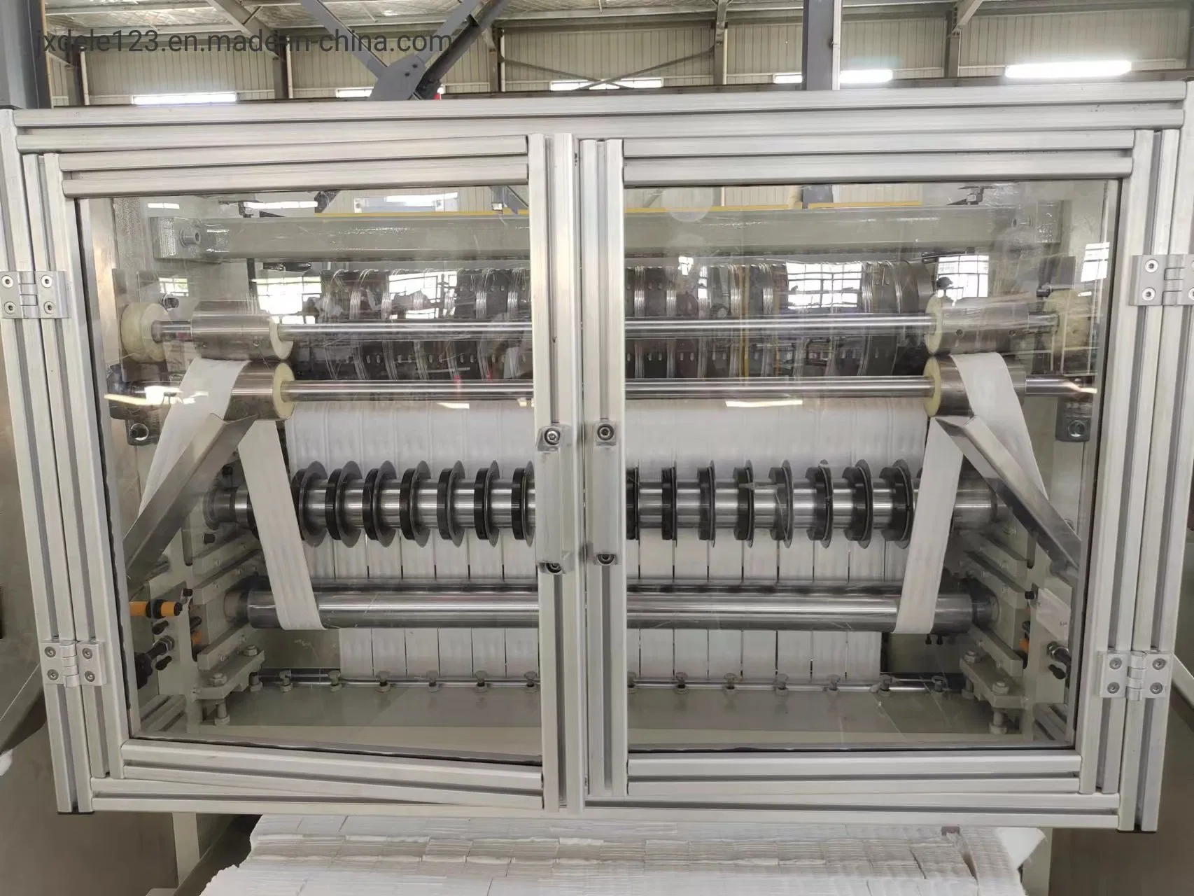 Update Non-Woven Organic Cotton Pad Machine Disposable Rectangle/Square Makeup Remover Cotton Pads Making Machine