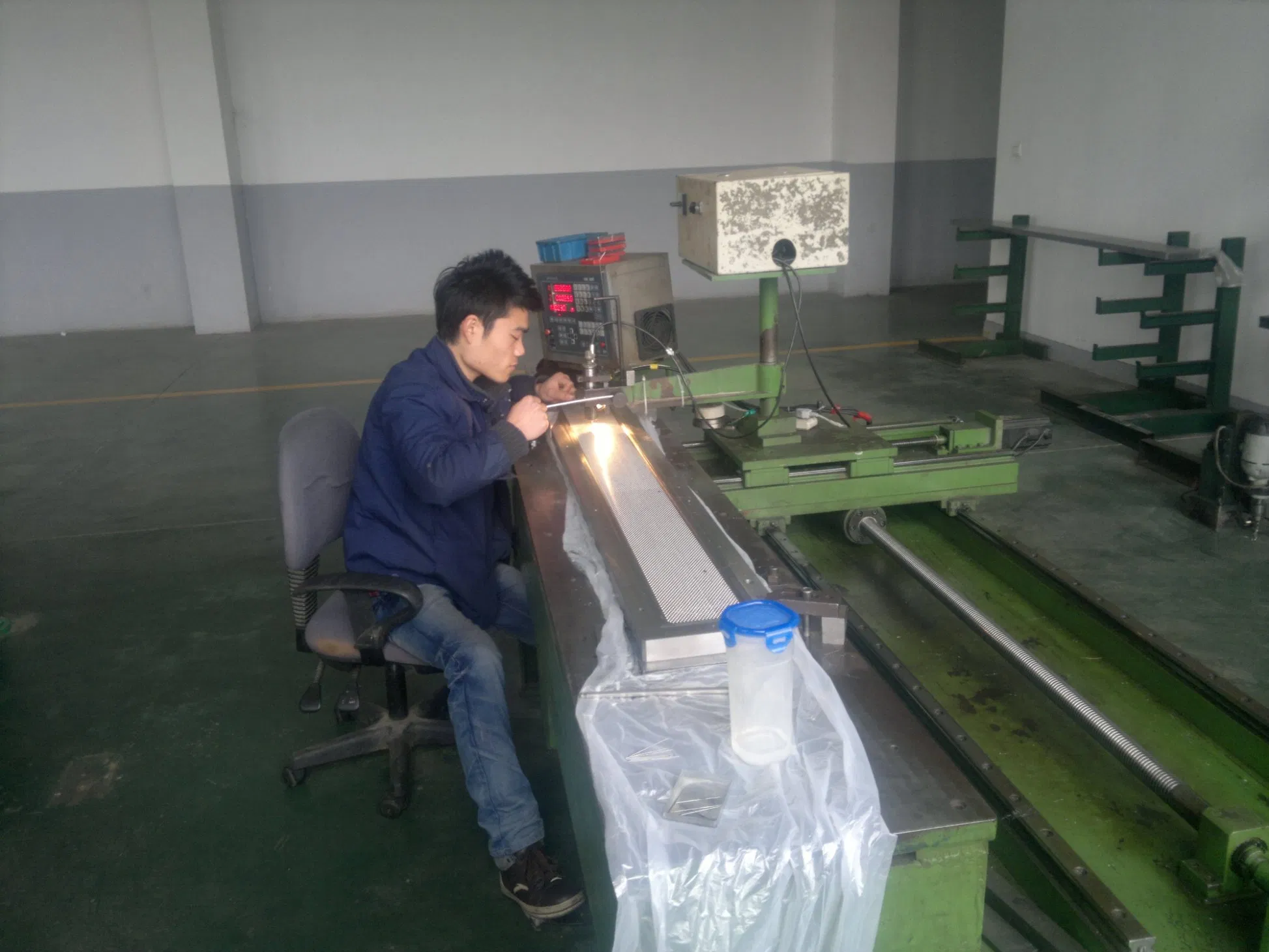 Disposable Medical Surgical Mask Manufacturer Non-Woven Fabric Making Machine