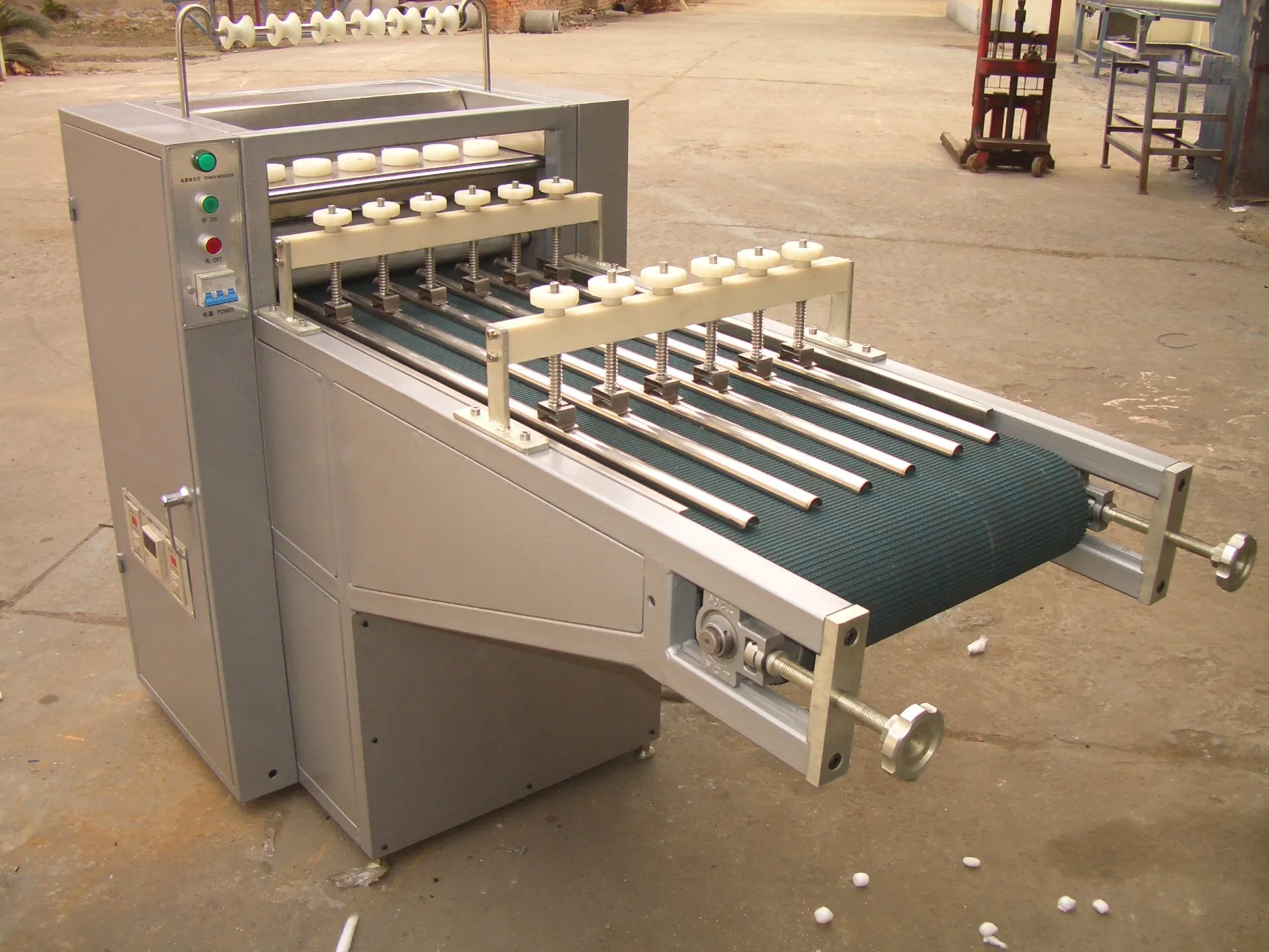 Medical Absorbent Cotton Ball Making Machine