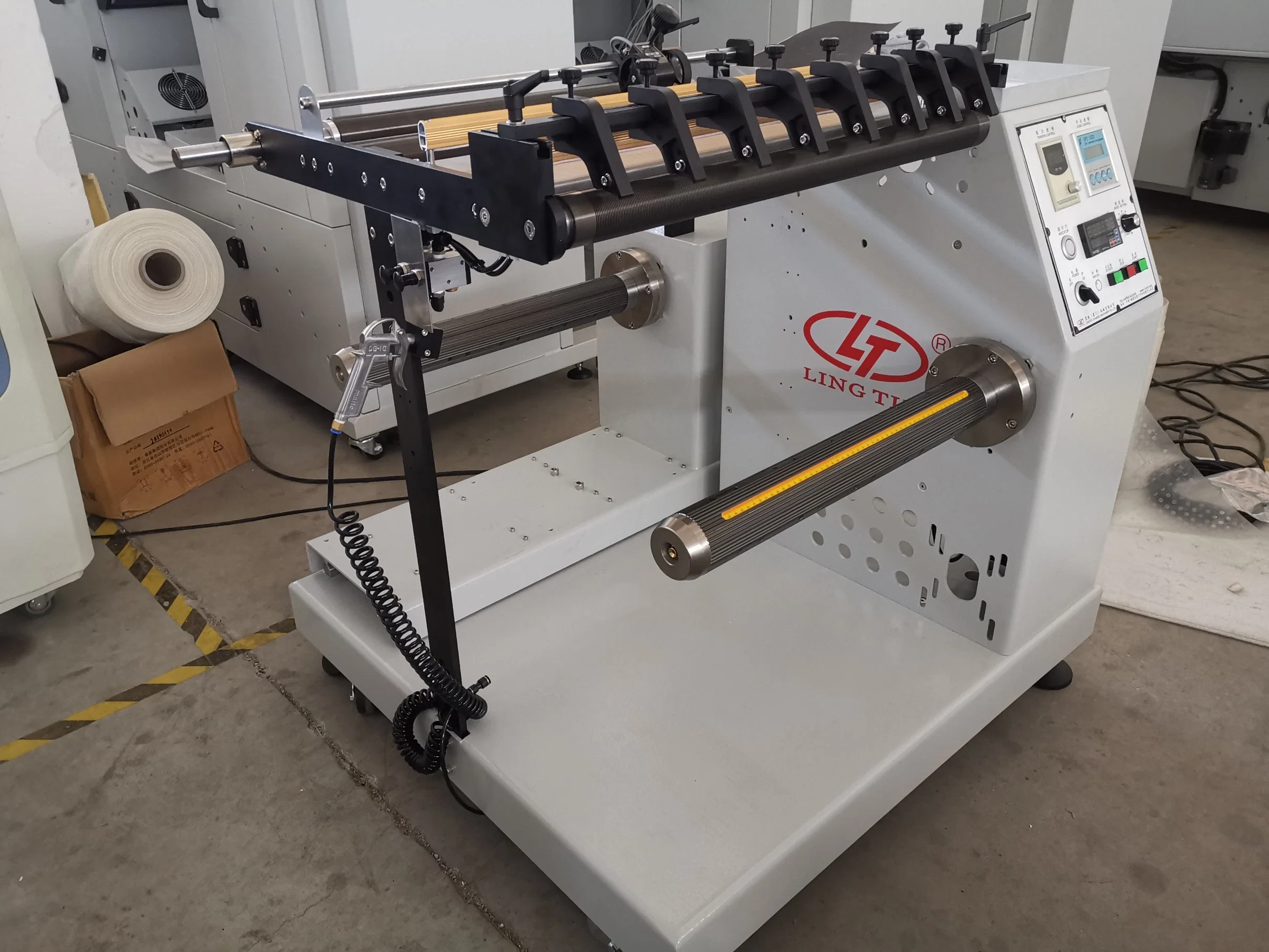 Paper Plastic Film Nonwoven Fabric Medical Gauze Automatic Roll to Roll Edge Control Rewinding Machine