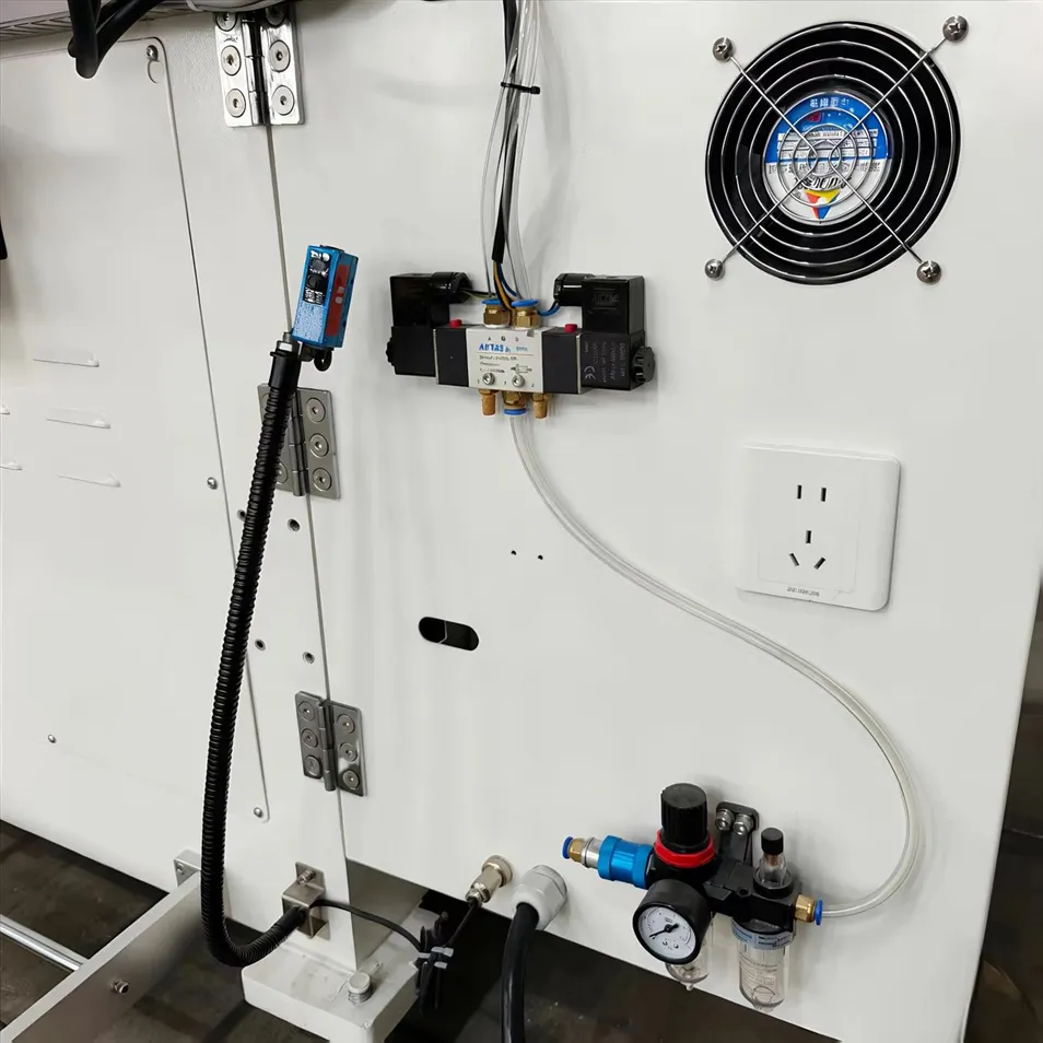 Online Optoelectronics