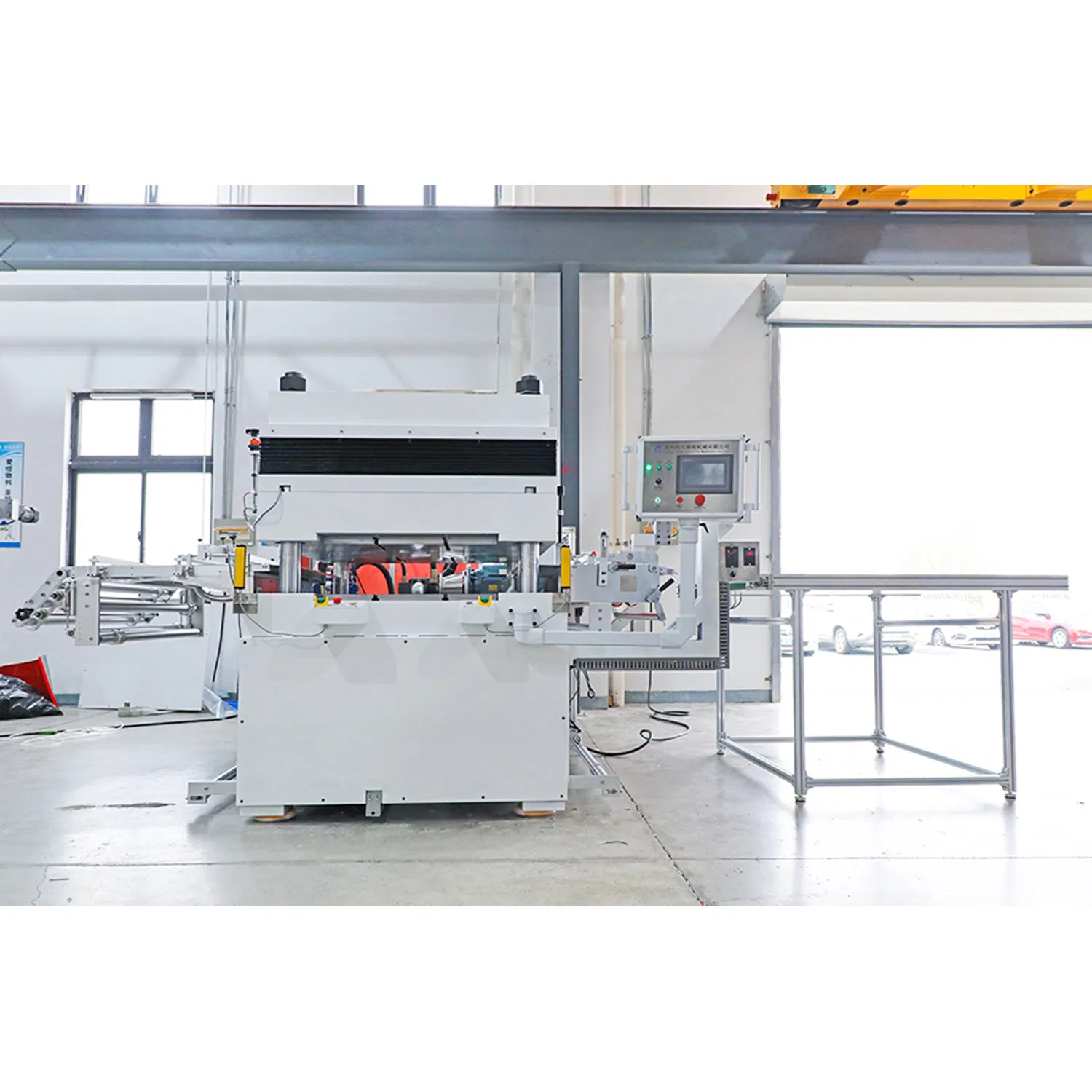 Easy Tear Medical Tape / Non-Woven Fabric Die Cutting Machine