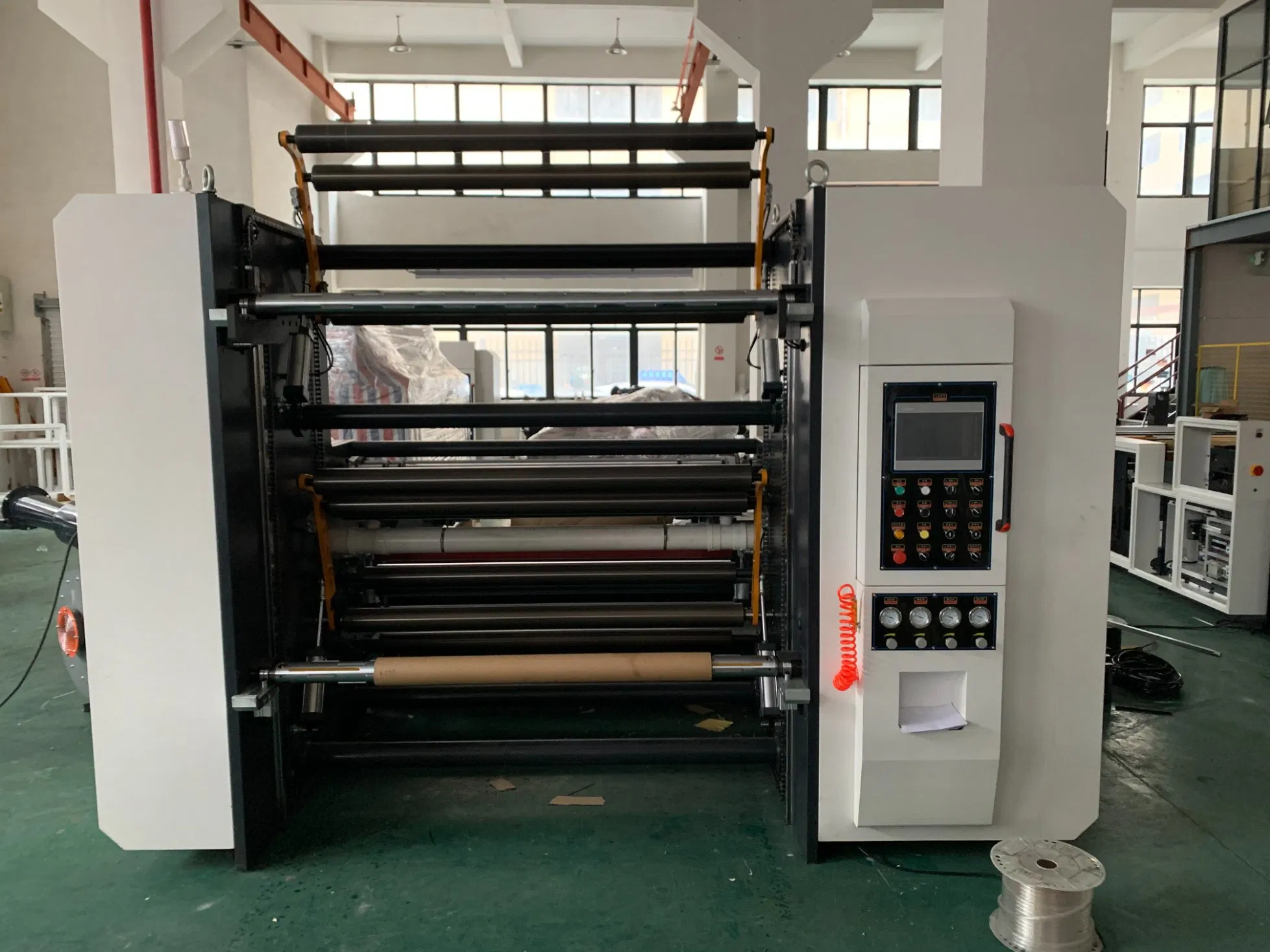 High Speed Automatic Electric Medical Gauze Fabric Slitting Rewinding Machine with Rotary Shear Knife for Easy Adjustment
