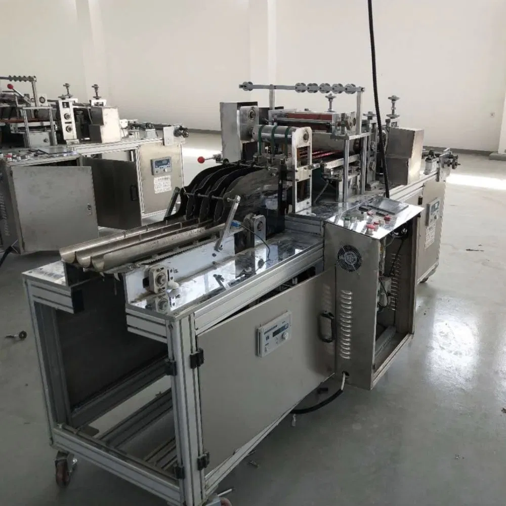 China Supplier Electric Automatic Alcohol Swab Make up Cotton Pad Making Machine