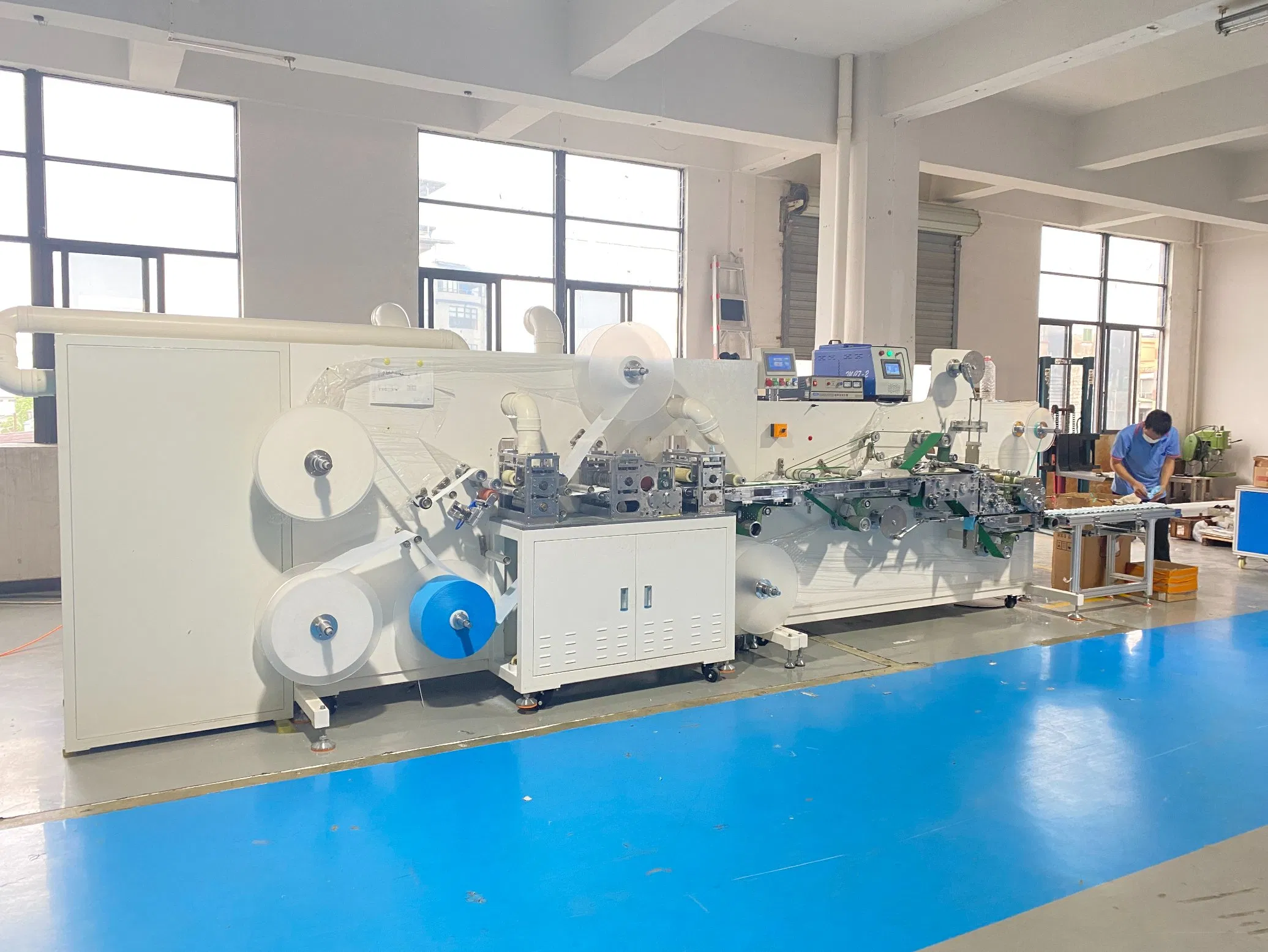 Biodegradable Sanitary Pads Making Machine Comfortable Pure Cotton Sanitary Napkin Machine