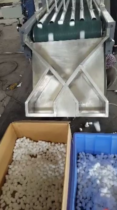 Medical Absorbent Cotton Ball Making Machine