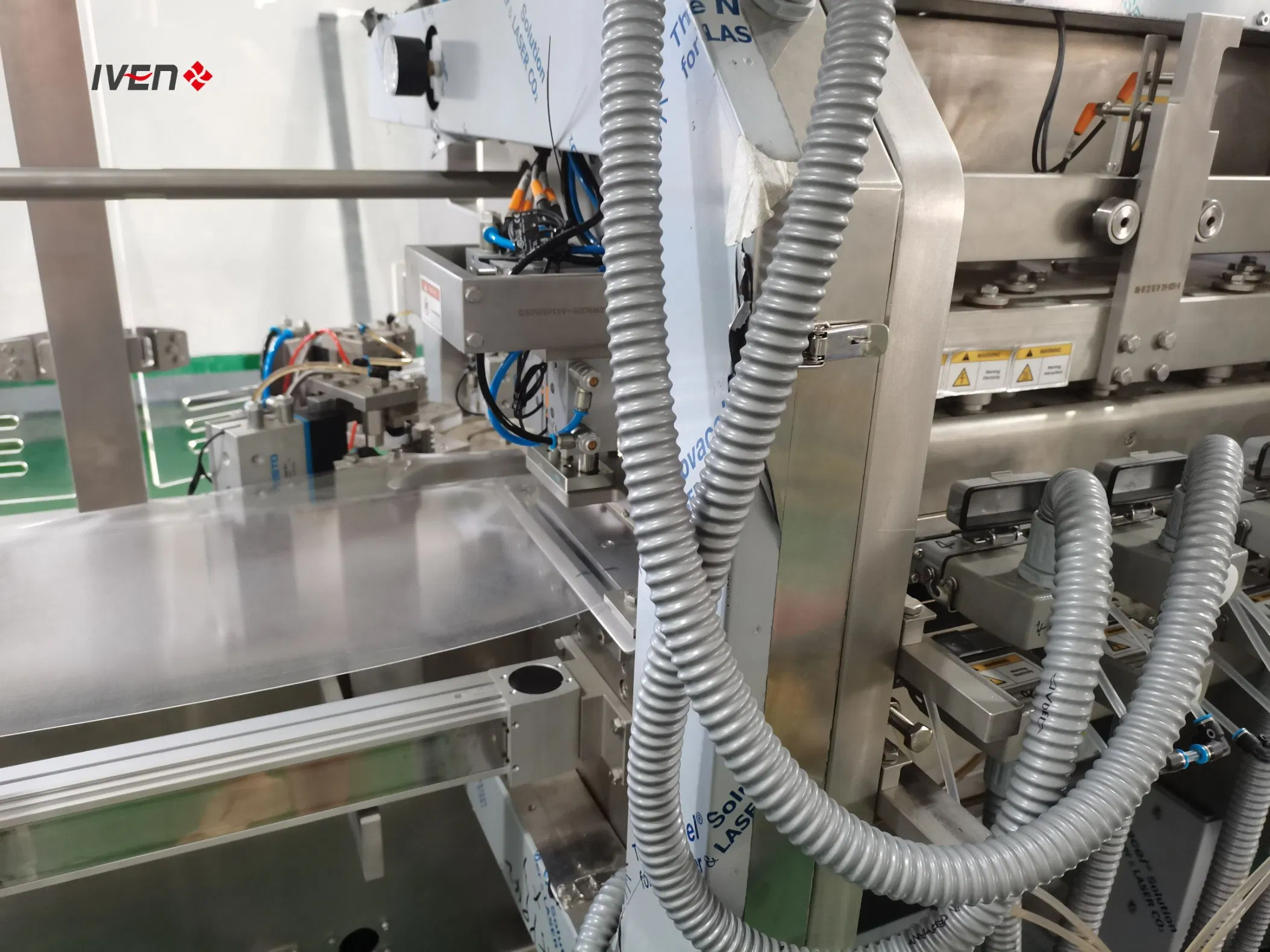 High Precision Computerized Cleanroom IV Bag Manufacturing System with CE and ISO