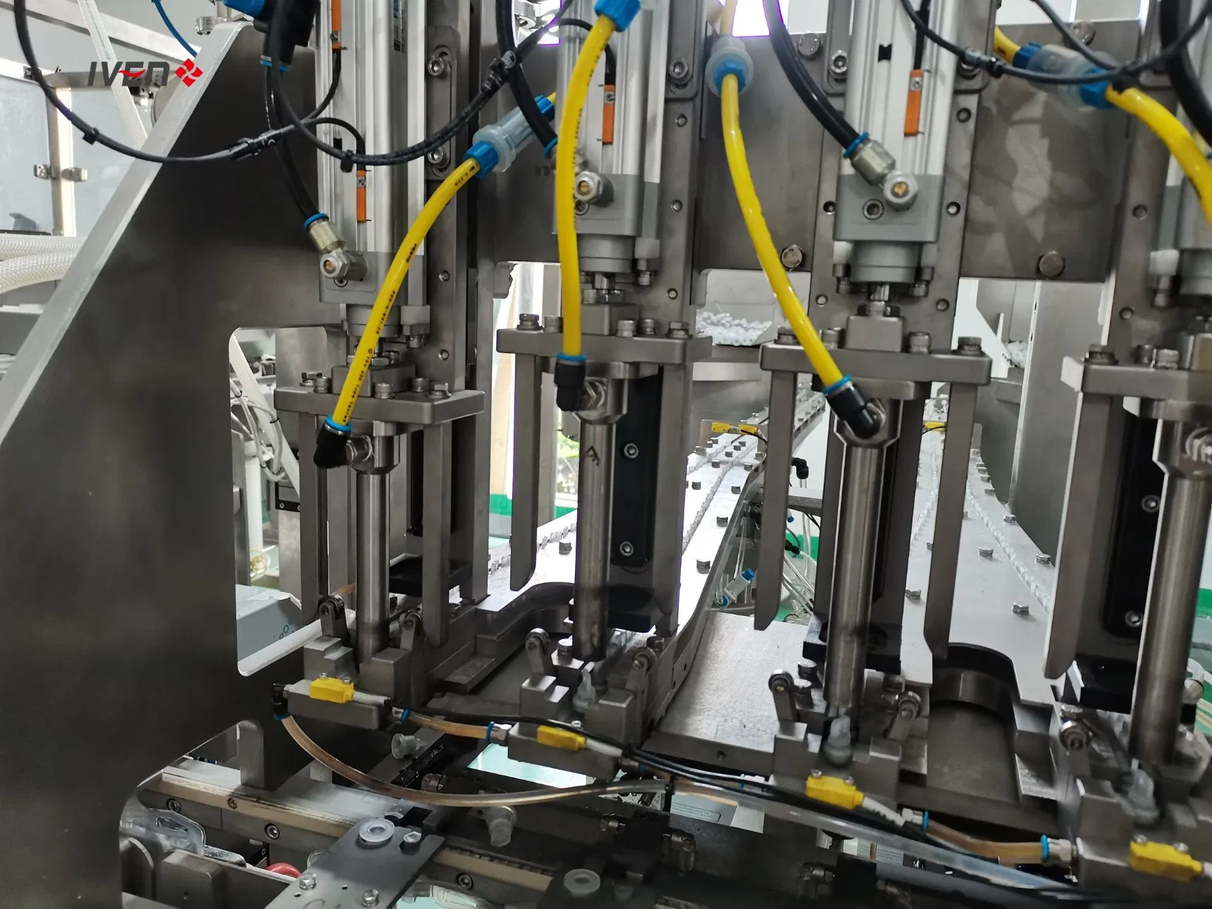 IV Fluid Automated Formulation and Sealing Line/Automatic Sterile IV Pouch Production Line
