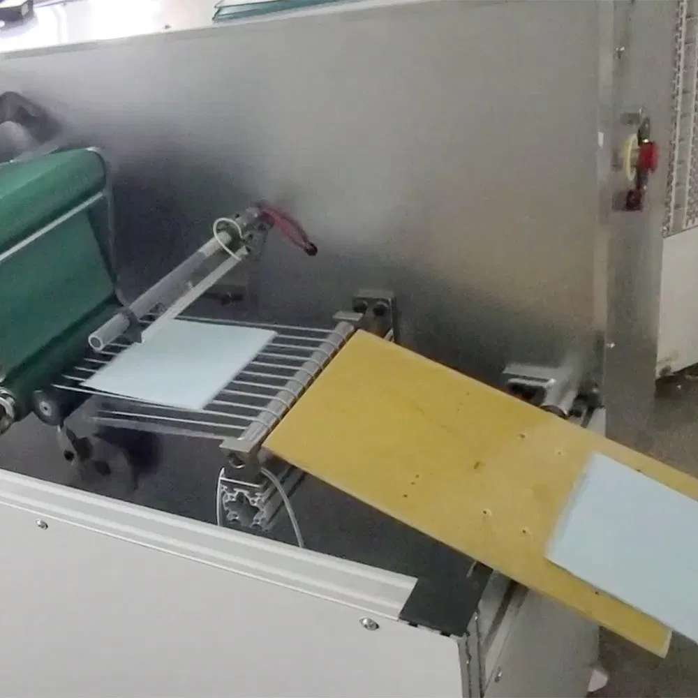 Adult Patient Dental Disposable Maternal and Infant Products Non-Woven Fabric Water Proof Fastener Feeding Bib Pad Making Machine