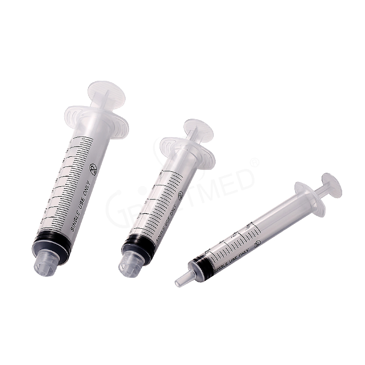 Seringa descartável com agulha Luer Lock 5 ml