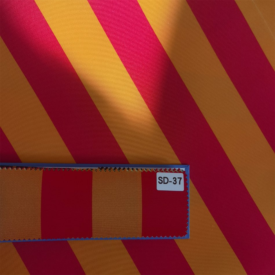 The Fabric for Outdoor Gardens Is Waterproof, Weather-Safe and UV-Resistant